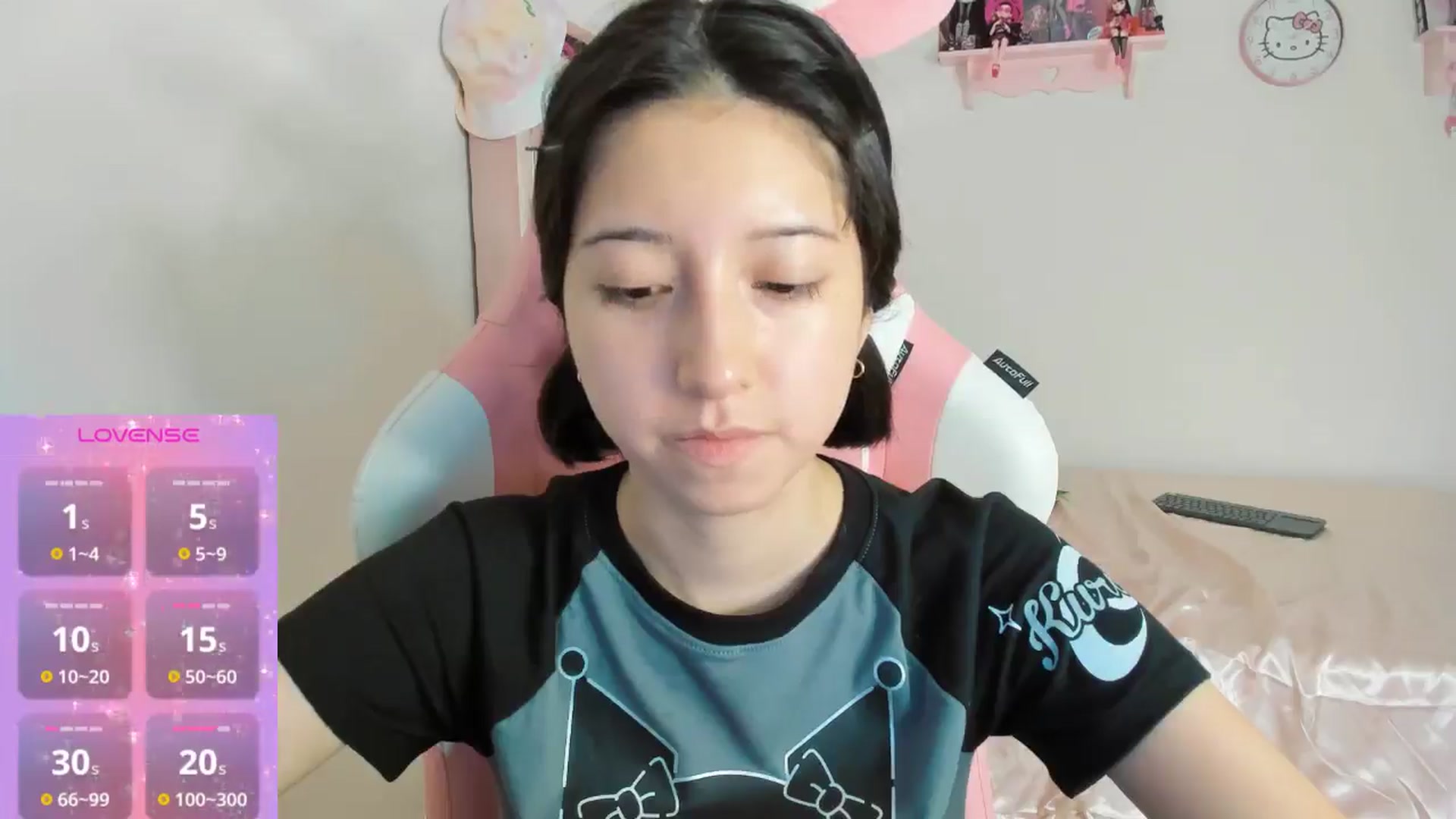Gallery image thumbnail from Cherrycute666's myfreecams stream on, 10/23/2024, 01:03 image 7 of 20