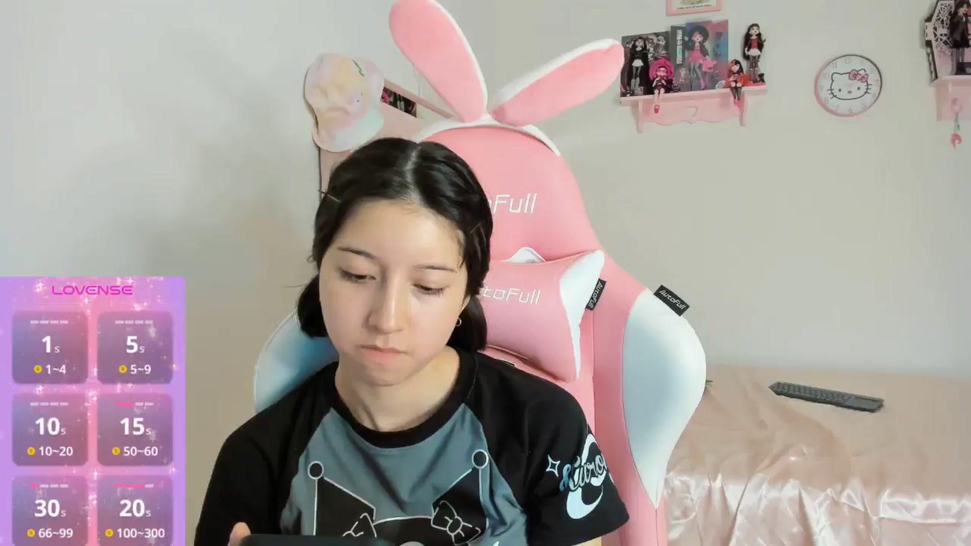 Gallery image thumbnail from Cherrycute666's myfreecams stream on, 10/23/2024, 01:03 image 3 of 20