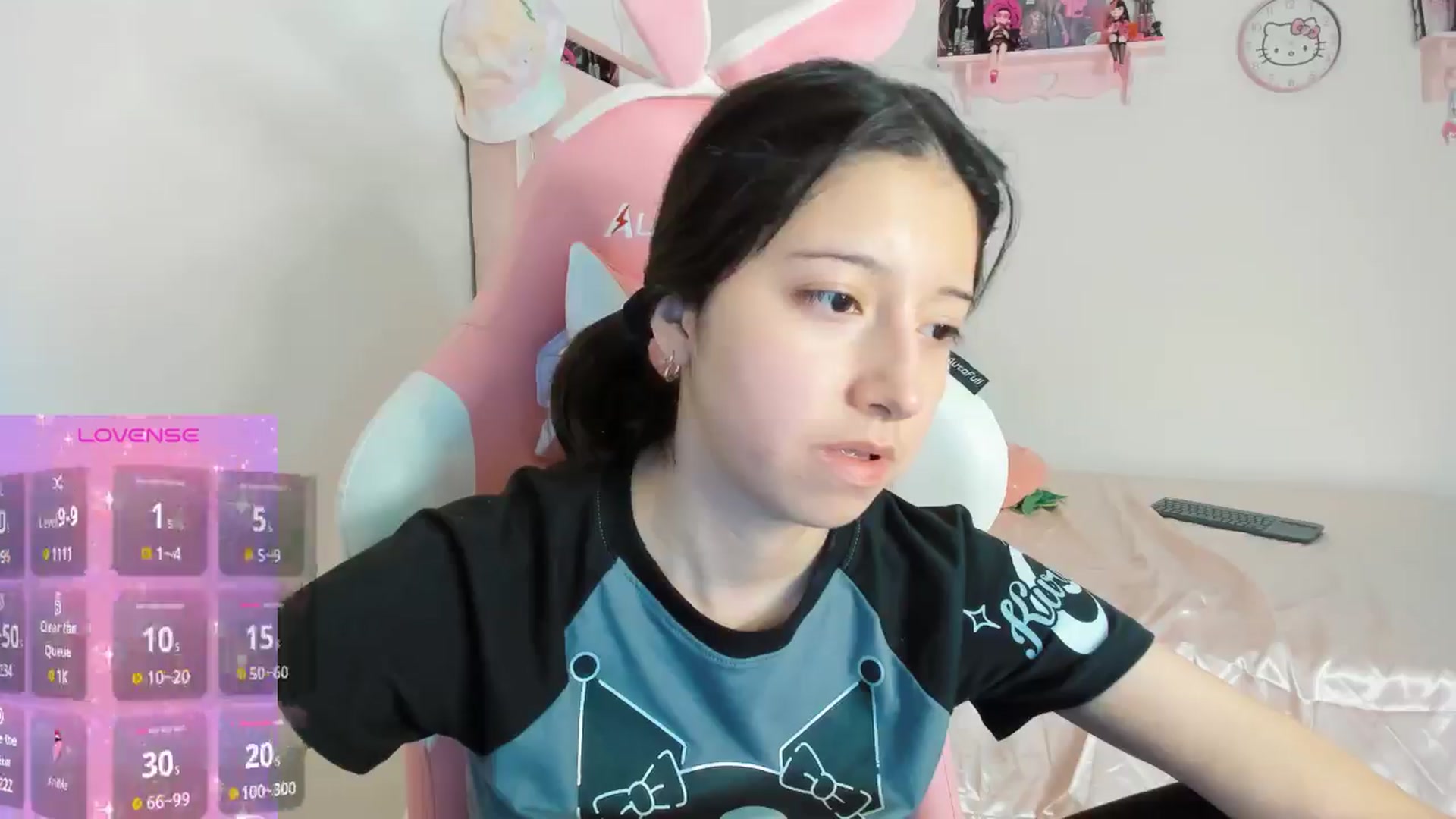 Gallery image thumbnail from Cherrycute666's myfreecams stream on, 10/23/2024, 01:03 image 16 of 20