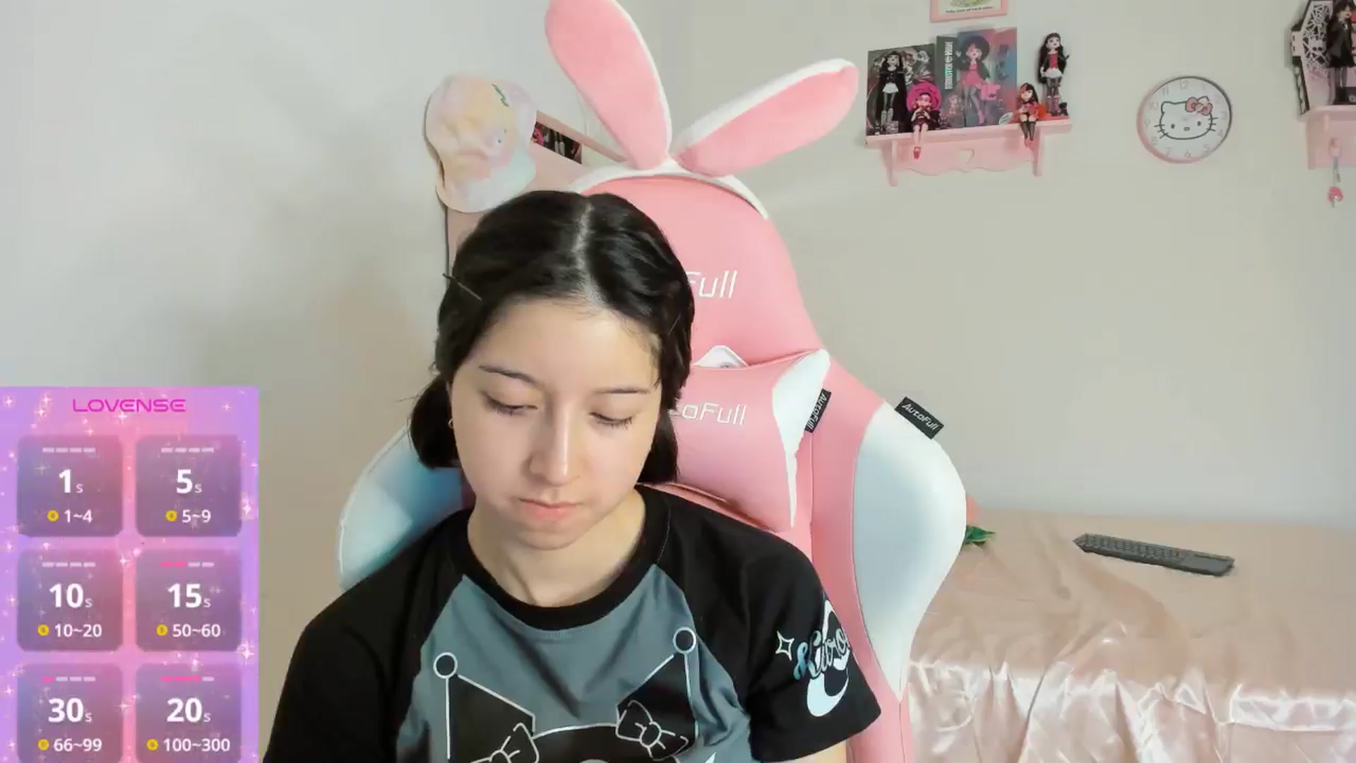 Gallery image thumbnail from Cherrycute666's myfreecams stream on, 10/23/2024, 01:03 image 4 of 20