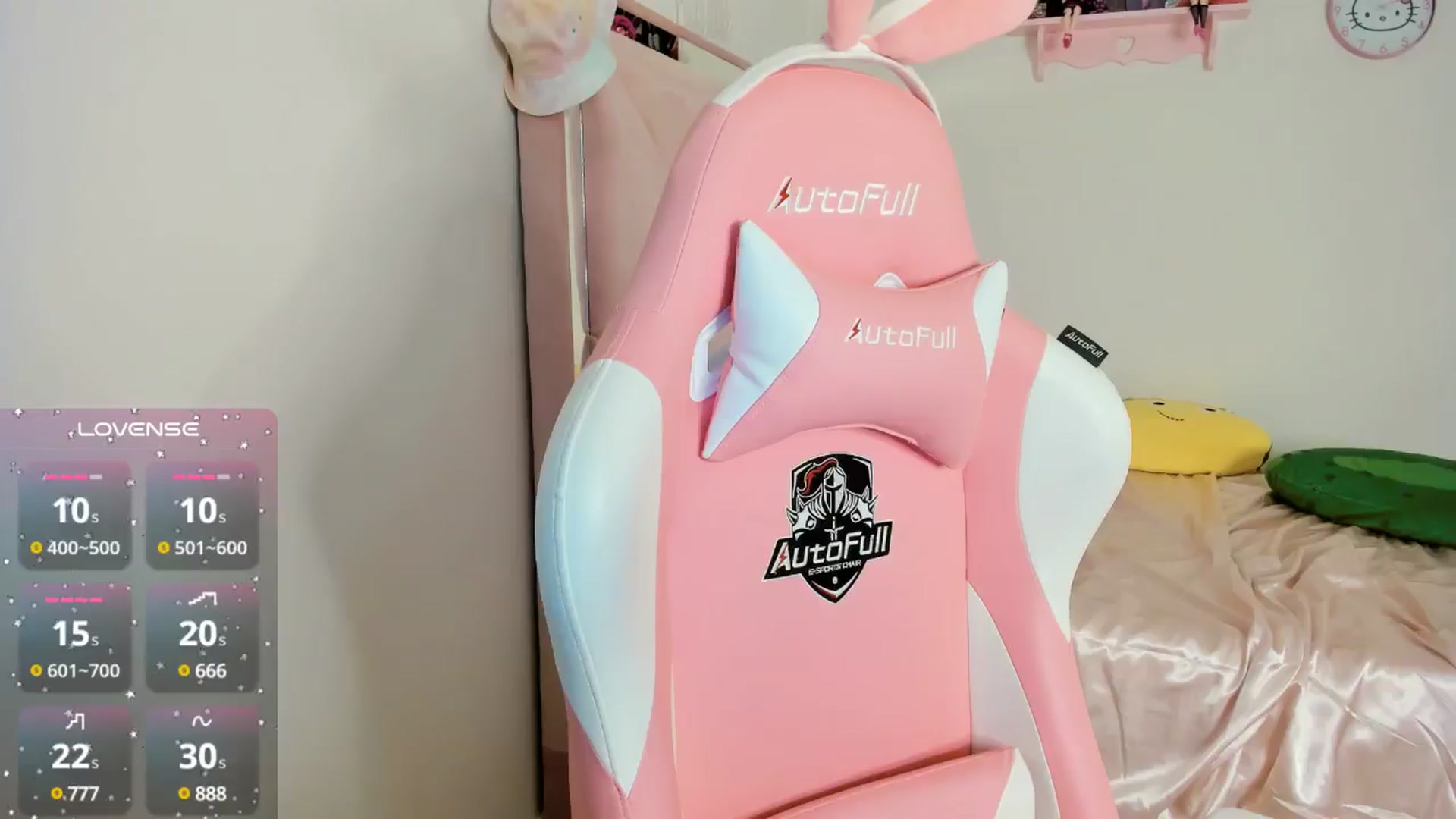 Gallery image thumbnail from Cherrycute666's myfreecams stream on, 10/23/2024, 07:28 image 17 of 20