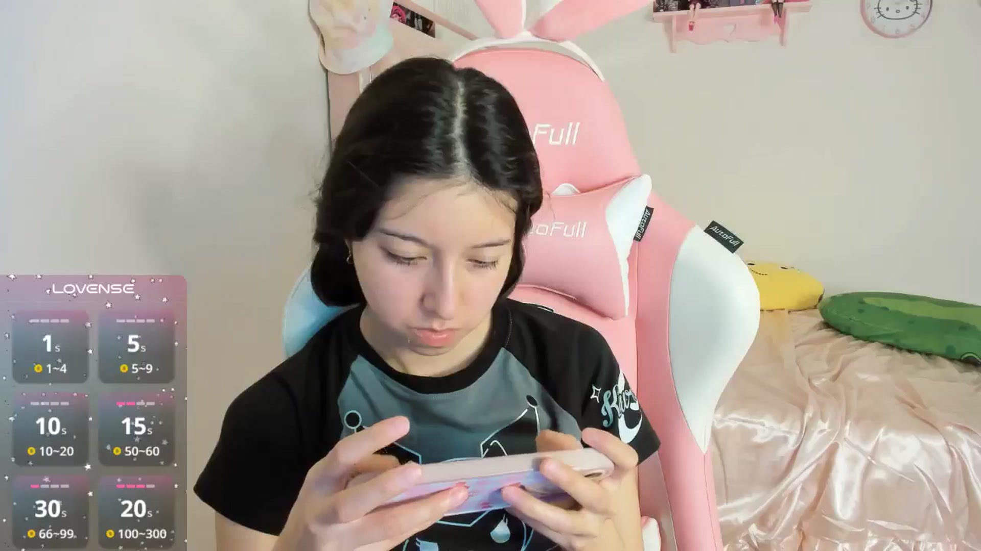 Gallery image thumbnail from Cherrycute666's myfreecams stream on, 10/23/2024, 07:28 image 9 of 20