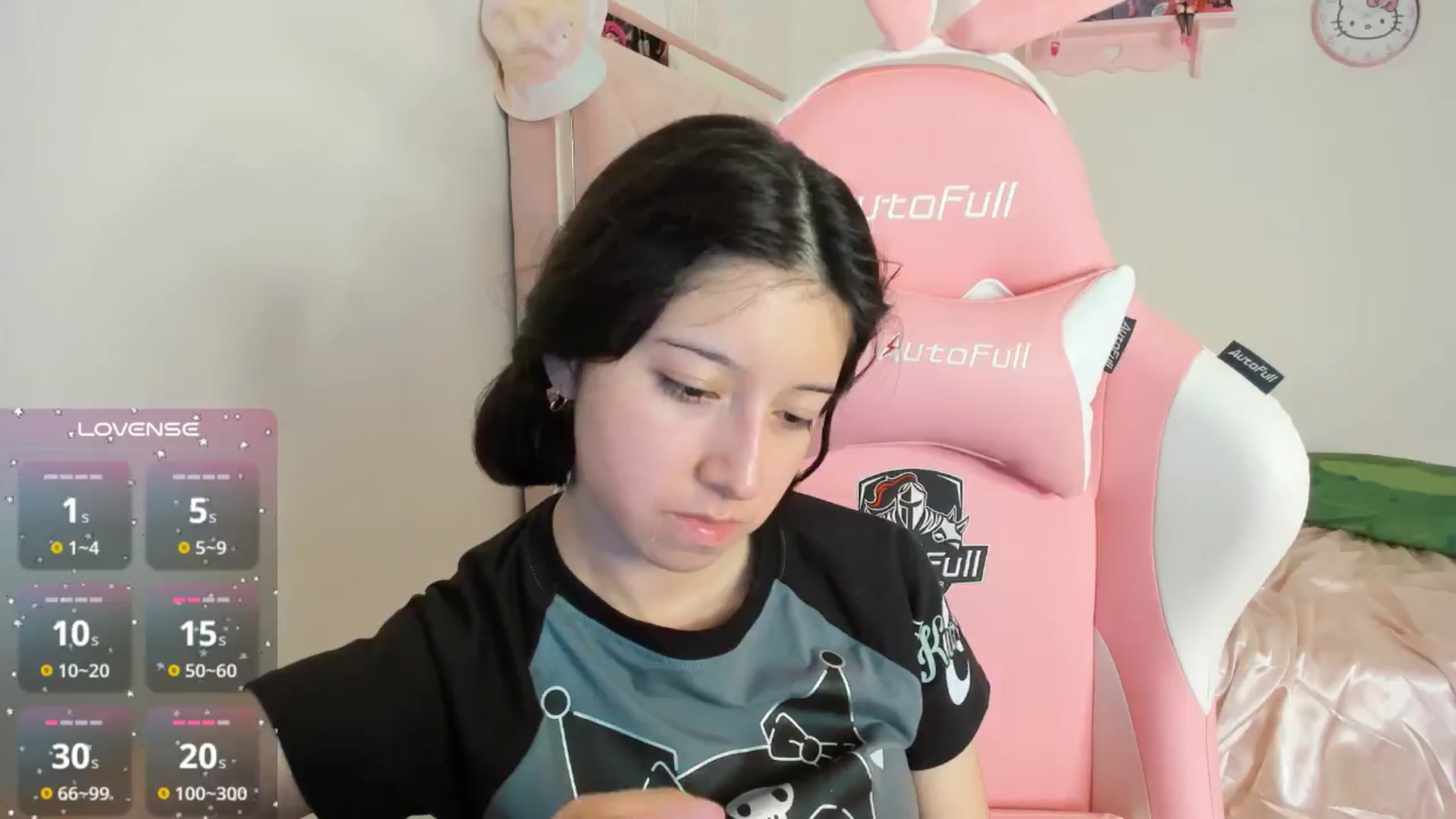 Gallery image thumbnail from Cherrycute666's myfreecams stream on, 10/23/2024, 07:28 image 15 of 20