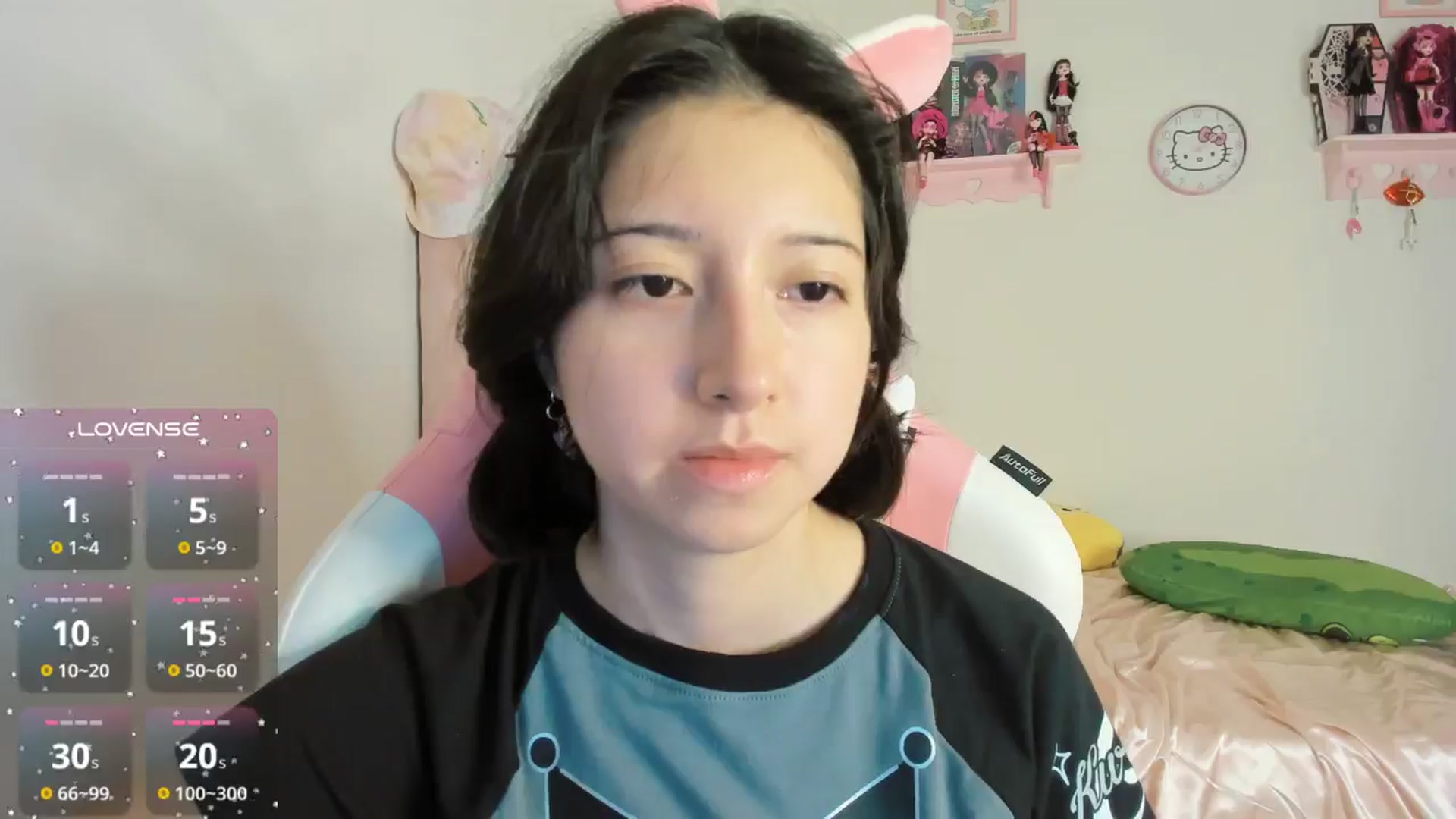 Gallery image thumbnail from Cherrycute666's myfreecams stream on, 10/23/2024, 08:50 image 16 of 20