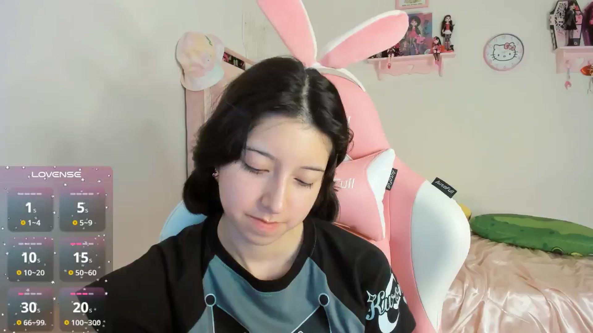Gallery image thumbnail from Cherrycute666's myfreecams stream on, 10/23/2024, 09:04 image 13 of 20