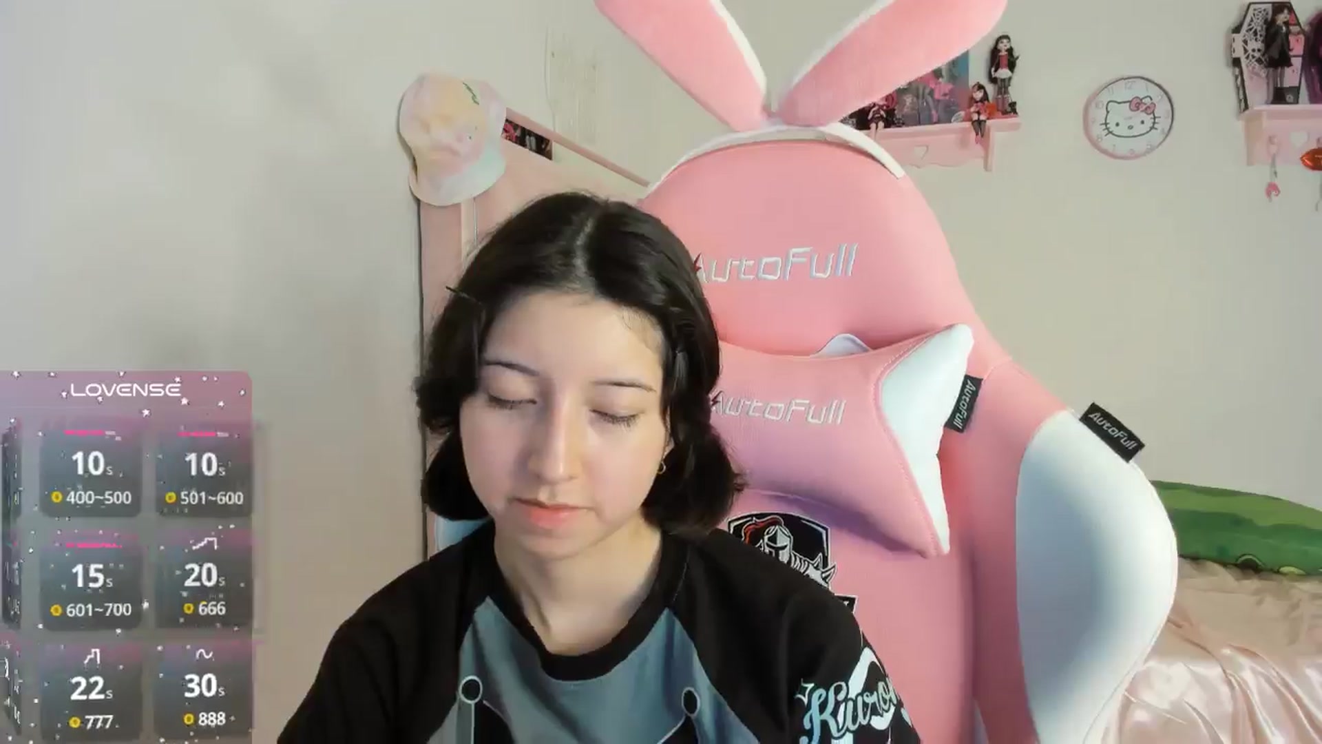 Gallery image thumbnail from Cherrycute666's myfreecams stream on, 10/23/2024, 09:04 image 17 of 20