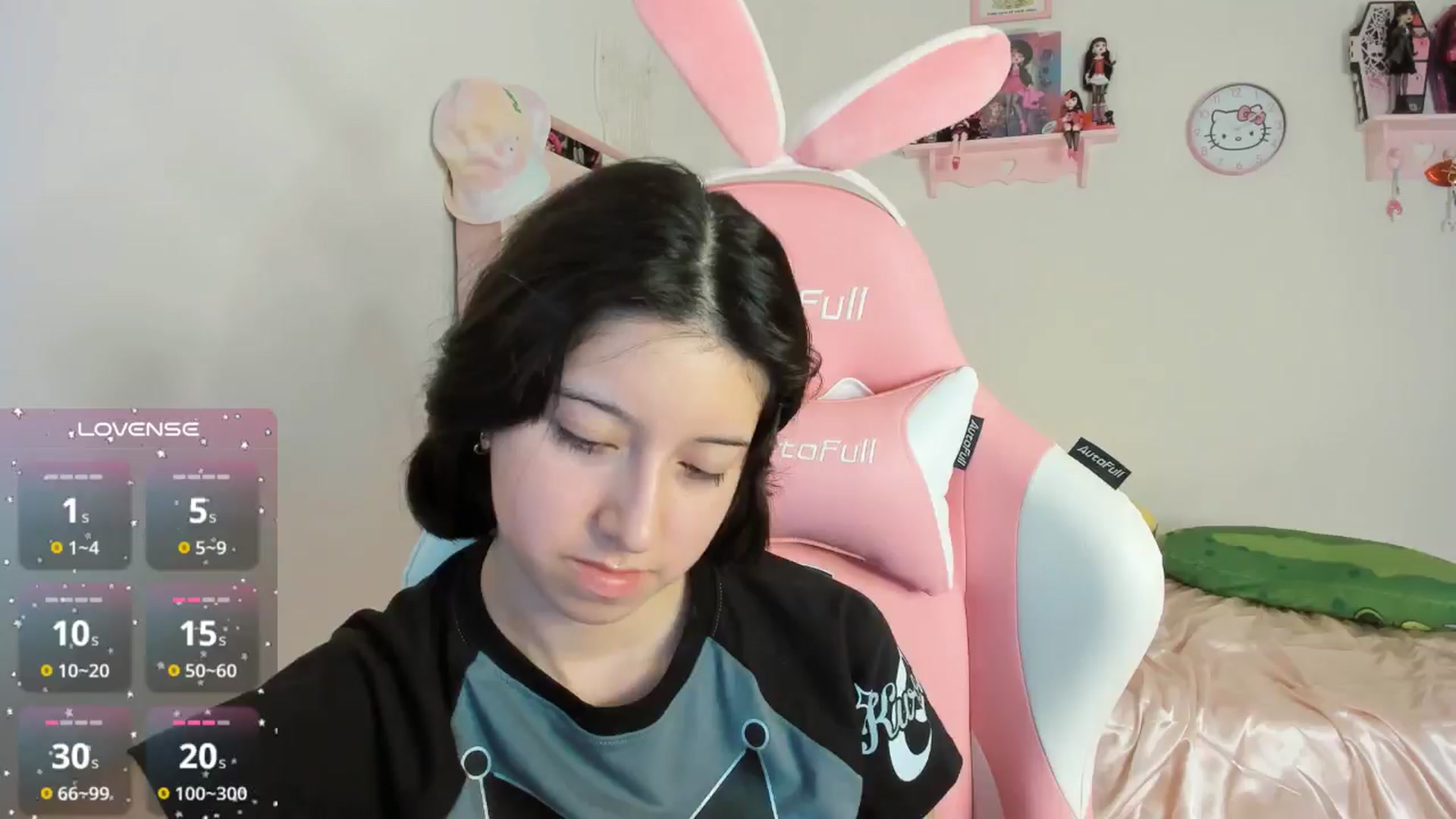 Gallery image thumbnail from Cherrycute666's myfreecams stream on, 10/23/2024, 09:04 image 15 of 20