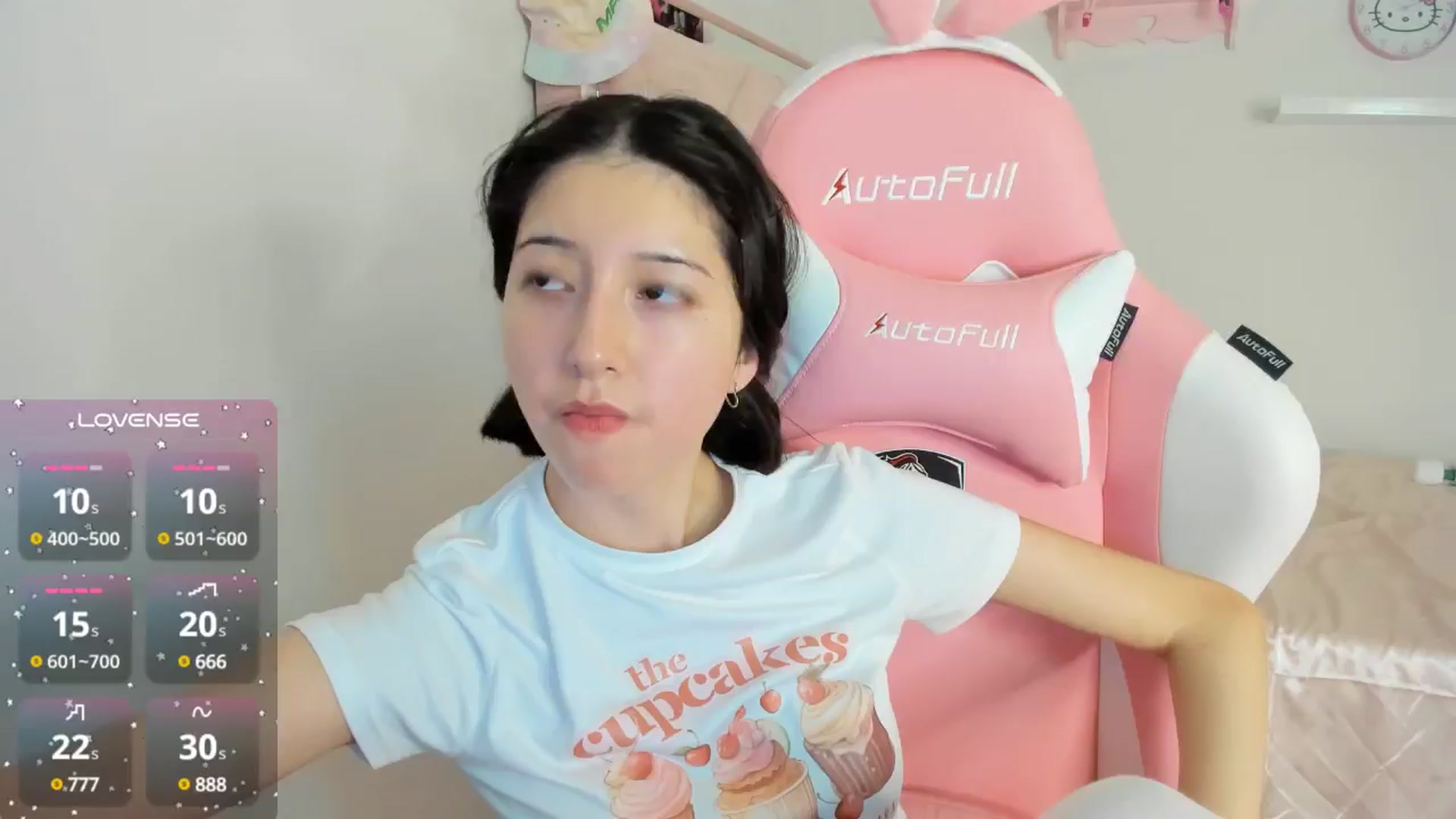 Gallery image thumbnail from Cherrycute666's myfreecams stream on, 10/25/2024, 01:46 image 6 of 20
