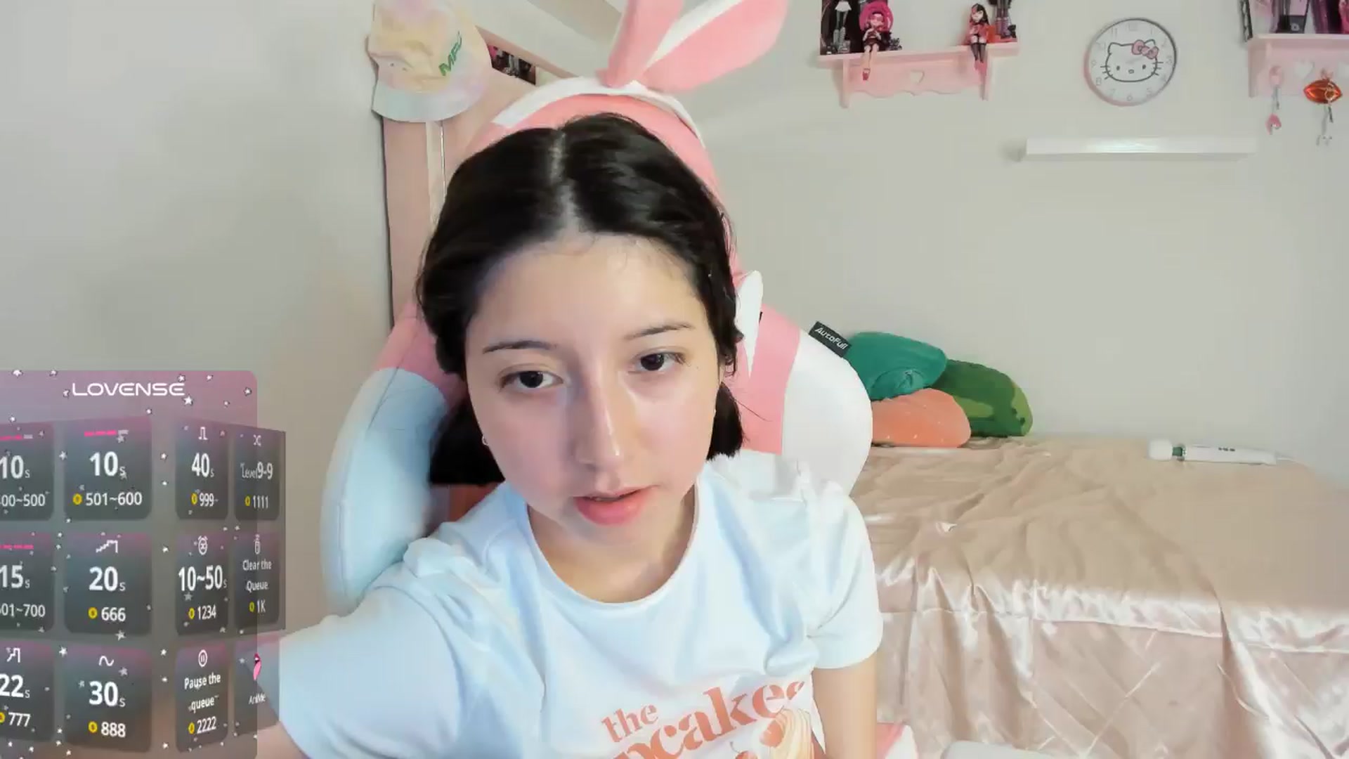 Gallery image thumbnail from Cherrycute666's myfreecams stream on, 10/25/2024, 01:46 image 4 of 20