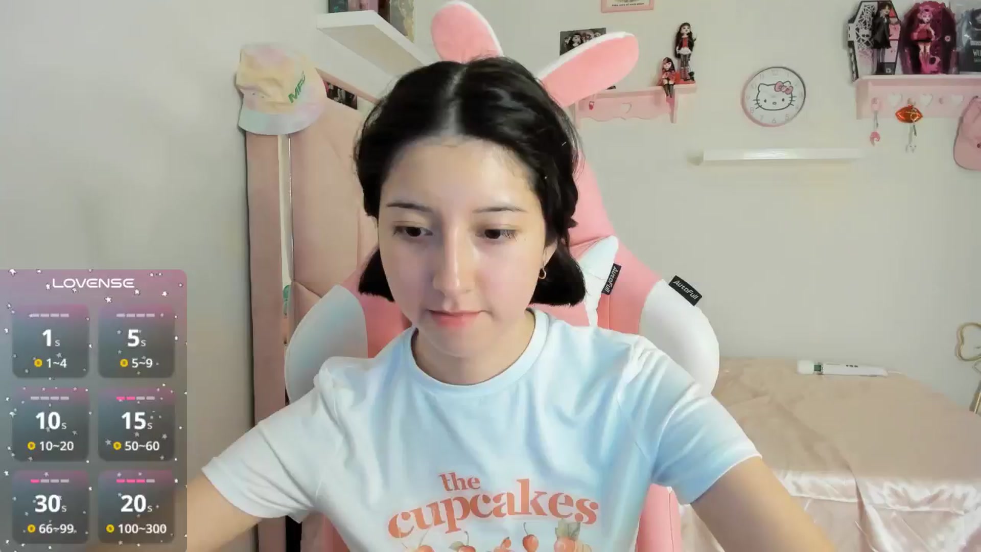 Gallery image thumbnail from Cherrycute666's myfreecams stream on, 10/25/2024, 01:46 image 9 of 20