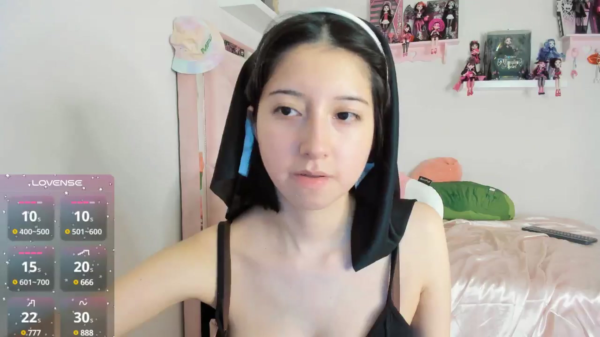 Gallery image thumbnail from Cherrycute666's myfreecams stream on, 10/26/2024, 11:13 image 16 of 20
