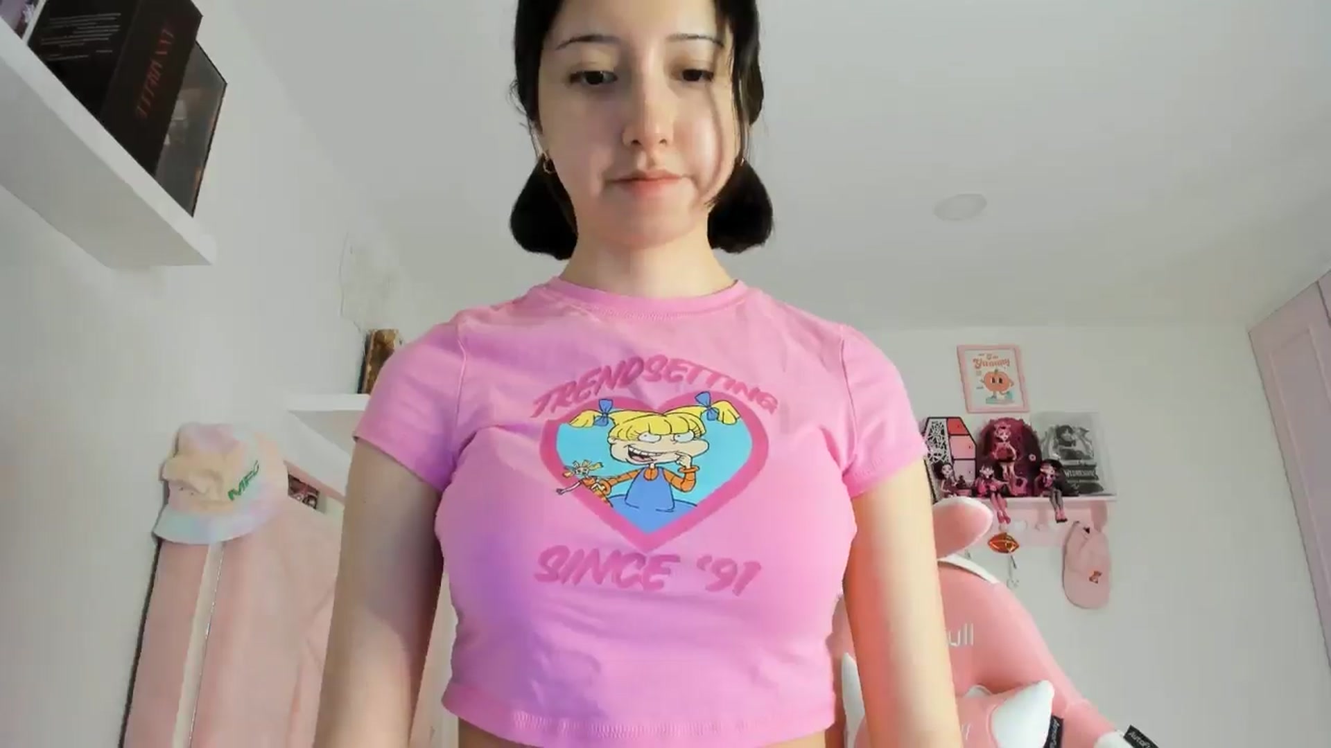 Gallery image thumbnail from Cherrycute666's myfreecams stream on, 10/27/2024, 23:37 image 18 of 20