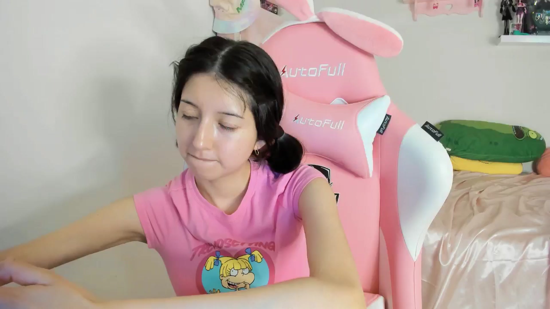 Gallery image thumbnail from Cherrycute666's myfreecams stream on, 10/28/2024, 07:35 image 20 of 20