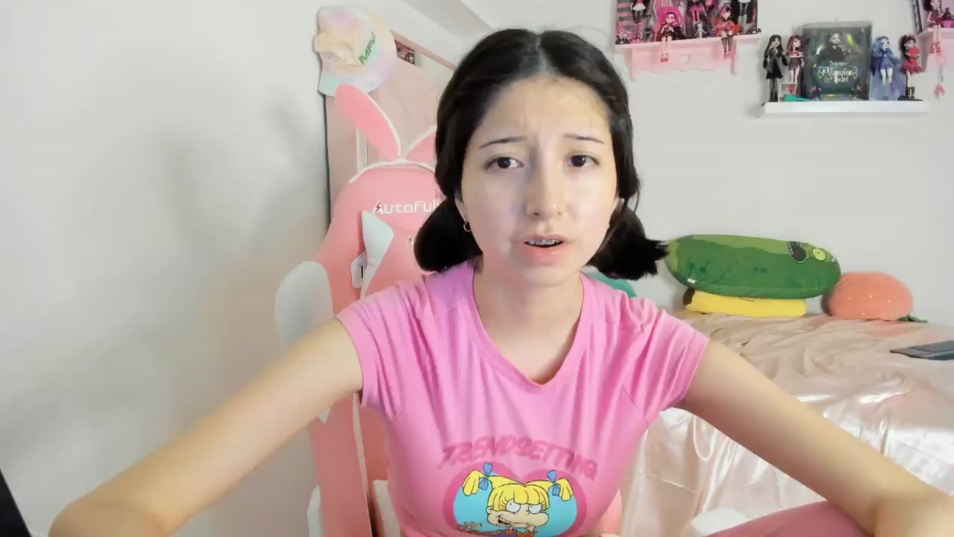 Gallery image thumbnail from Cherrycute666's myfreecams stream on, 10/28/2024, 07:35 image 3 of 20