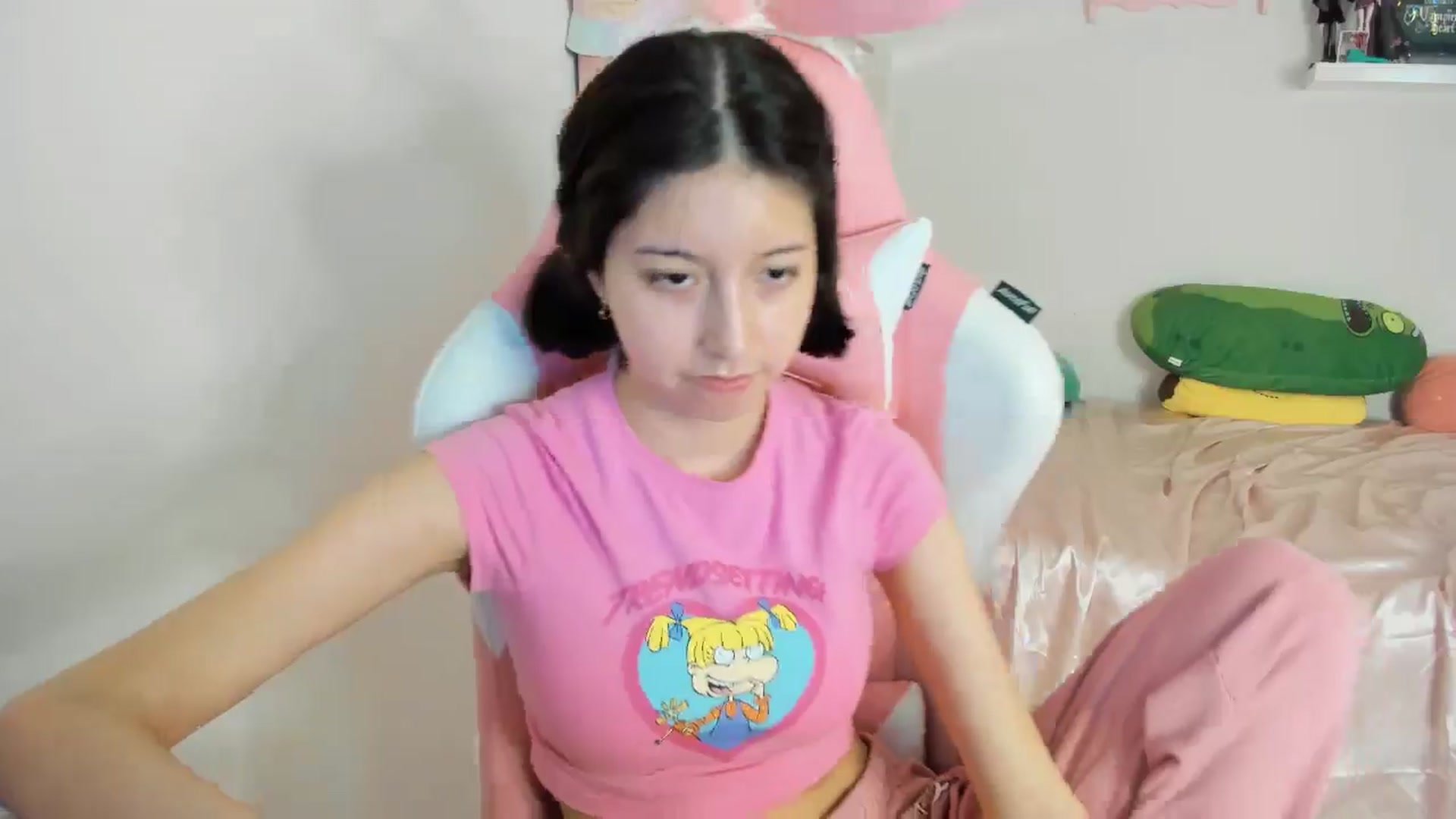 Gallery image thumbnail from Cherrycute666's myfreecams stream on, 10/28/2024, 07:35 image 10 of 20