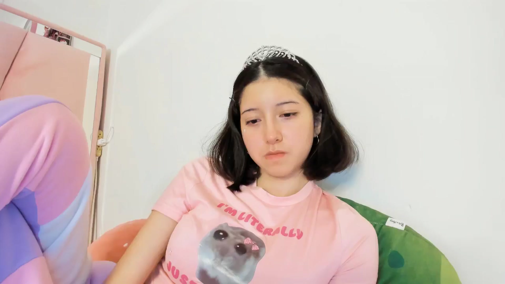 Gallery image thumbnail from Cherrycute666's myfreecams stream on, 10/29/2024, 07:17 image 7 of 20