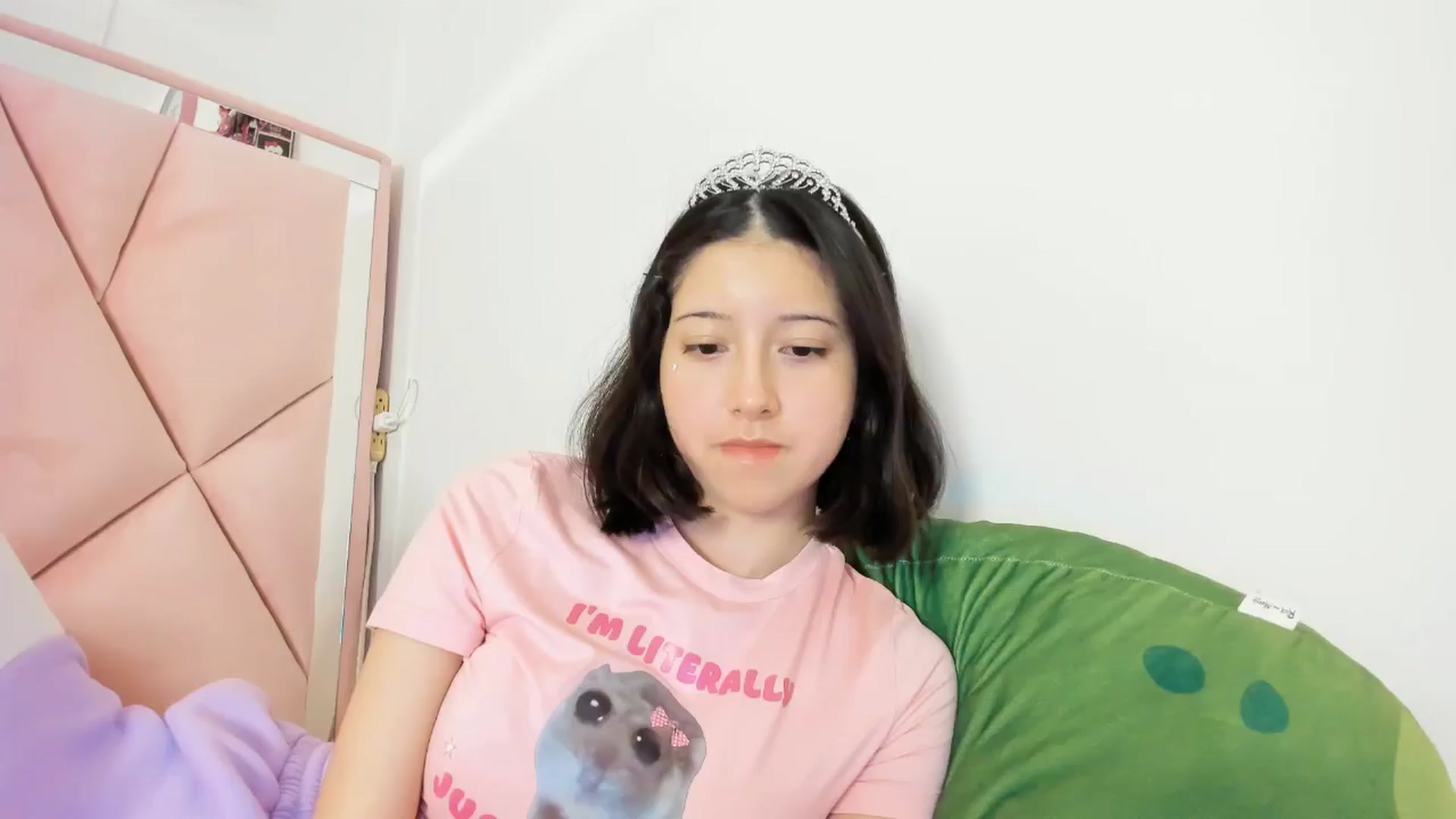 Gallery image thumbnail from Cherrycute666's myfreecams stream on, 10/29/2024, 07:17 image 18 of 20