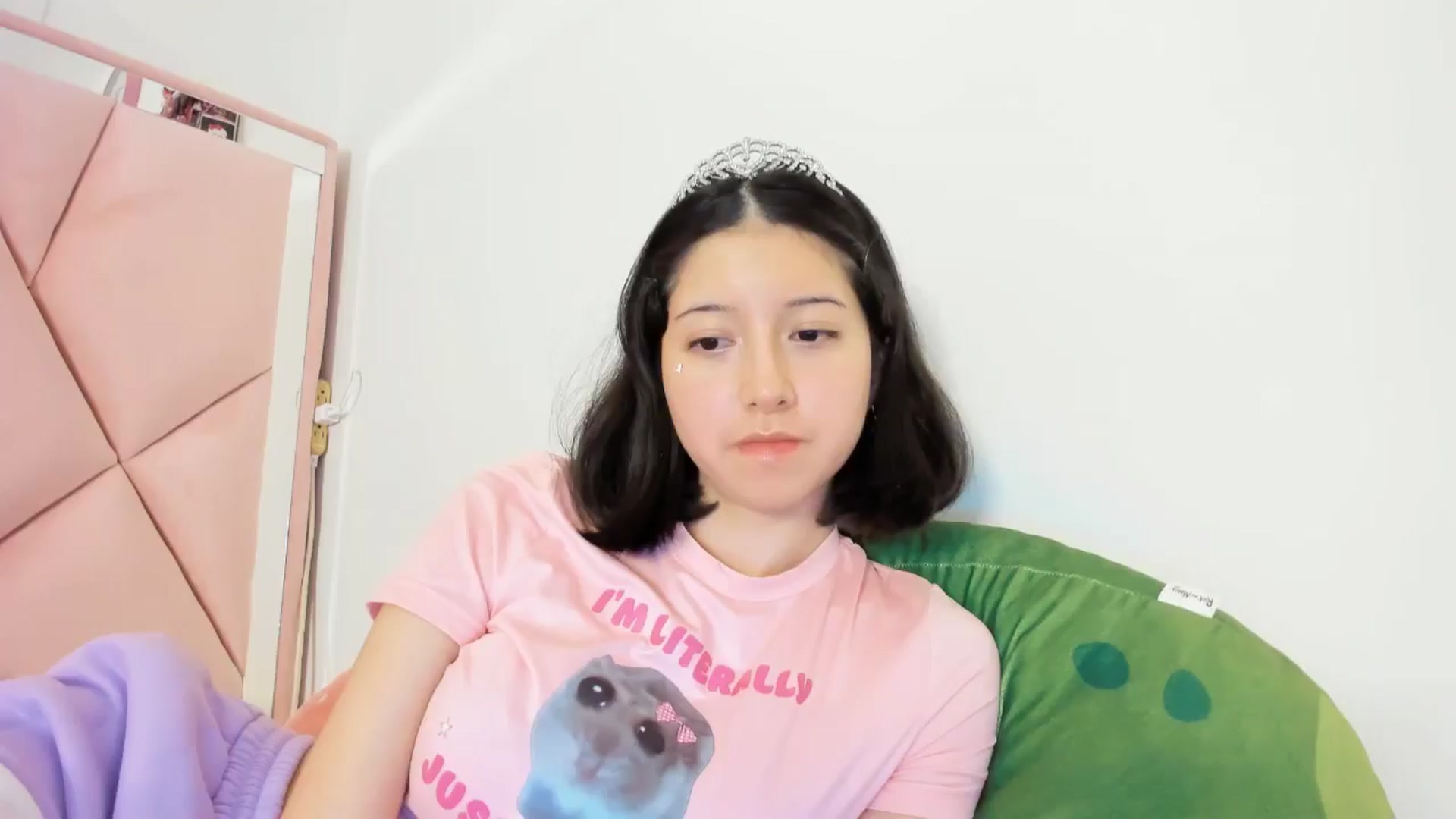 Gallery image thumbnail from Cherrycute666's myfreecams stream on, 10/29/2024, 07:17 image 13 of 20
