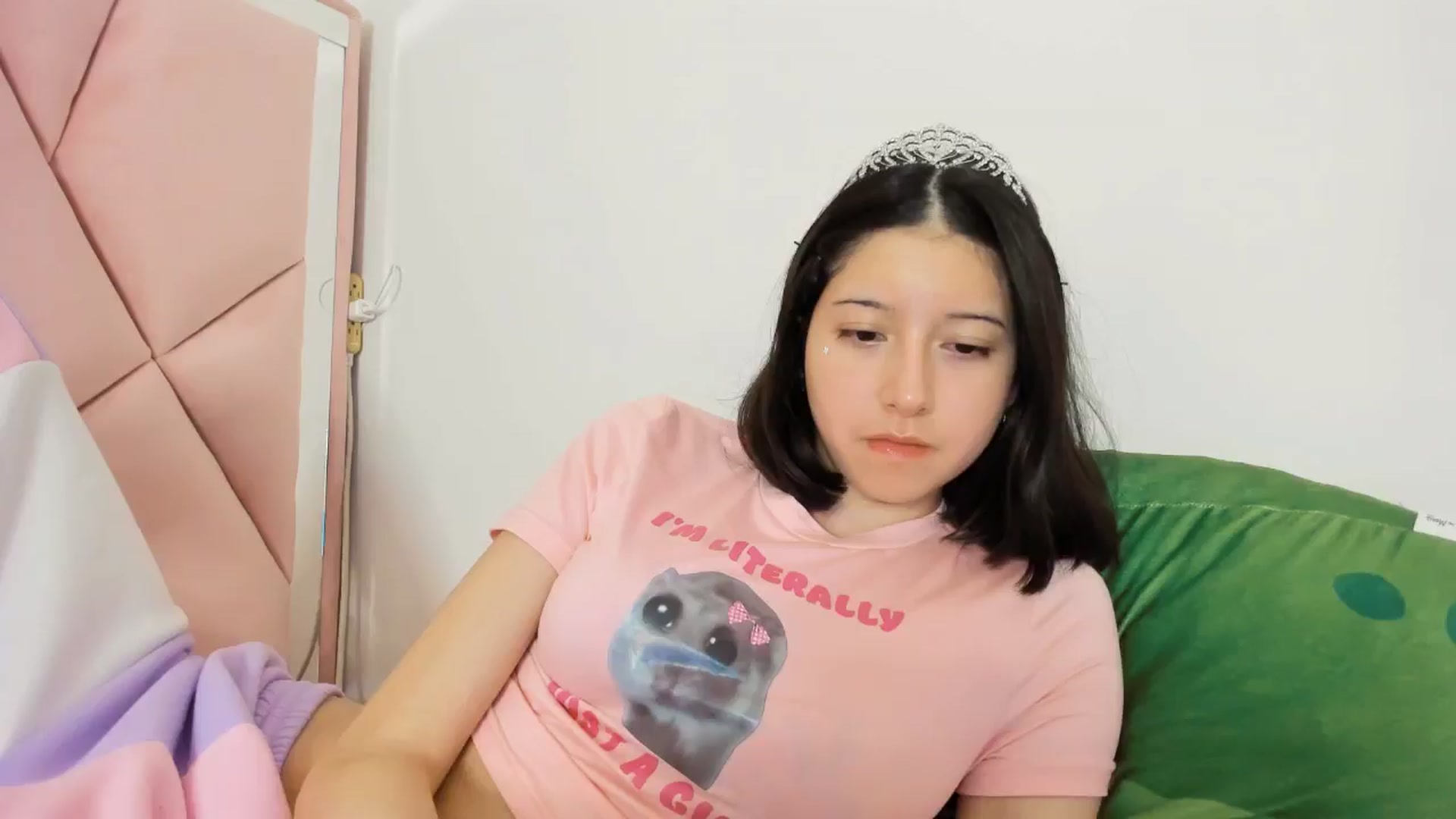 Gallery image thumbnail from Cherrycute666's myfreecams stream on, 10/29/2024, 08:48 image 13 of 20