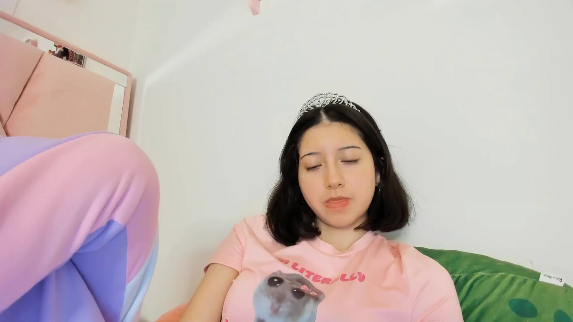 Gallery image thumbnail from Cherrycute666's myfreecams stream on, 10/29/2024, 08:48 image 9 of 20