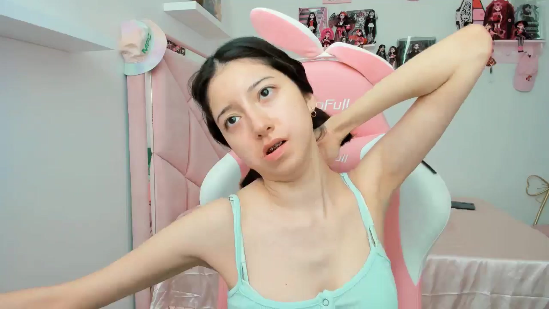 Gallery image thumbnail from Cherrycute666's myfreecams stream on, 10/29/2024, 21:17 image 4 of 20