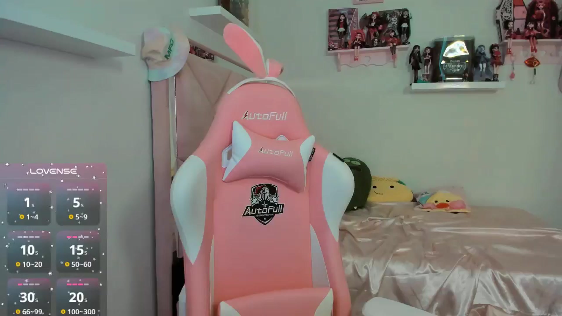 Gallery image thumbnail from Cherrycute666's myfreecams stream on, 10/30/2024, 24:05 image 16 of 20
