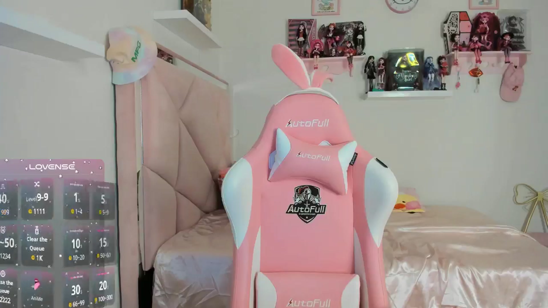 Gallery image thumbnail from Cherrycute666's myfreecams stream on, 10/30/2024, 24:30 image 7 of 20