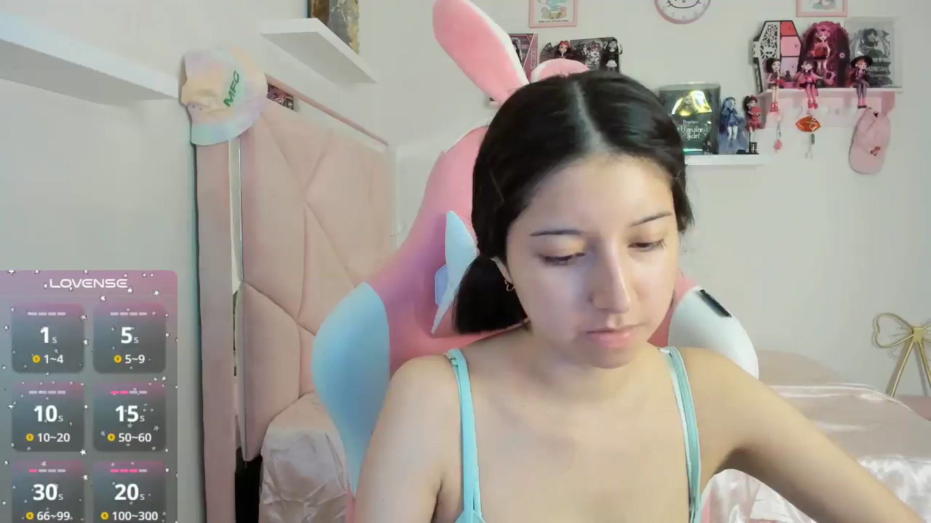 Gallery image thumbnail from Cherrycute666's myfreecams stream on, 10/30/2024, 24:30 image 2 of 20