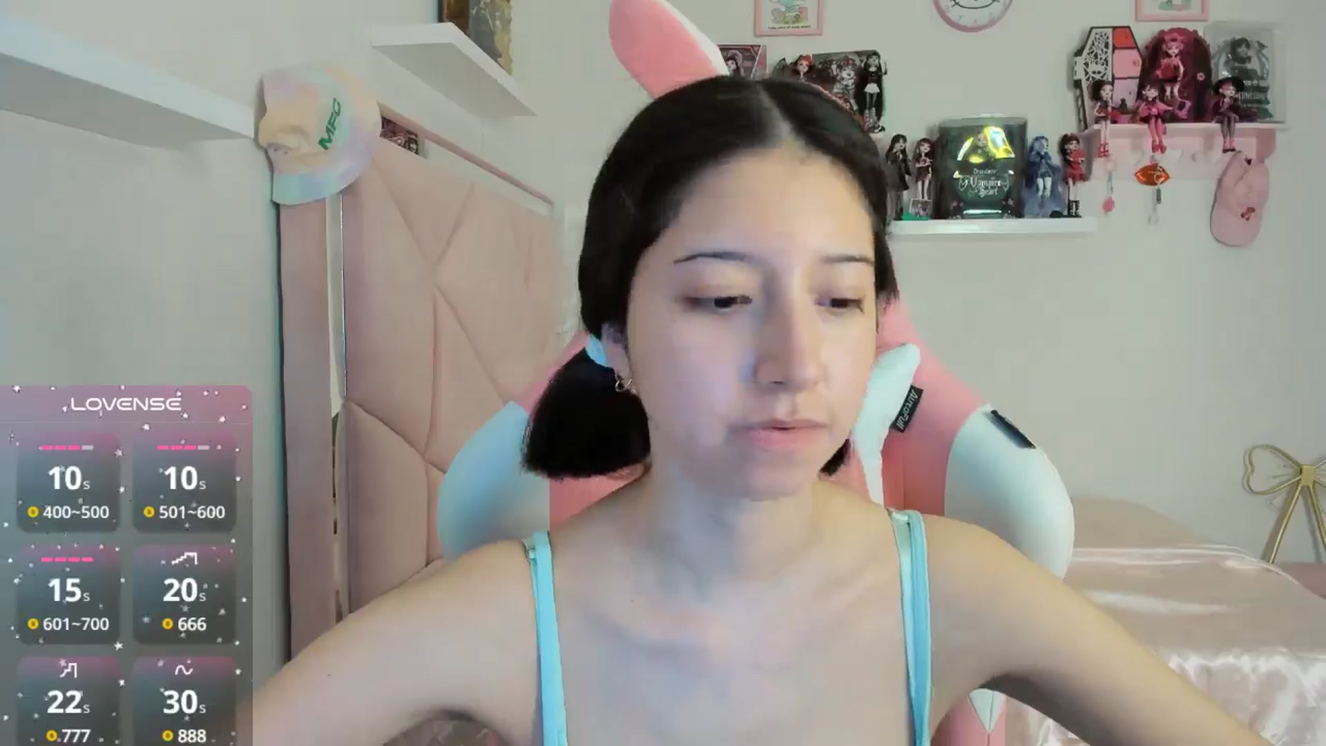 Gallery image thumbnail from Cherrycute666's myfreecams stream on, 10/30/2024, 24:30 image 4 of 20