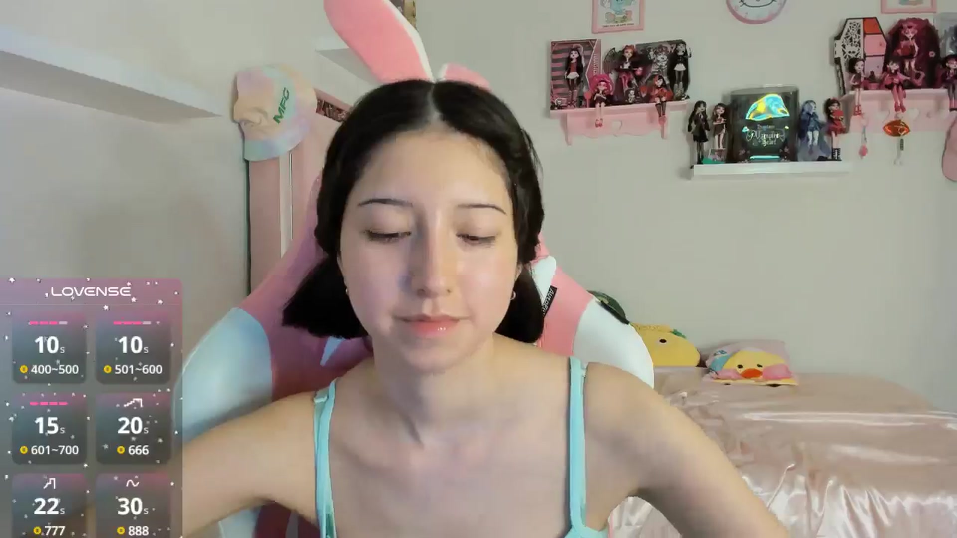 Gallery image thumbnail from Cherrycute666's myfreecams stream on, 10/30/2024, 03:20 image 18 of 20