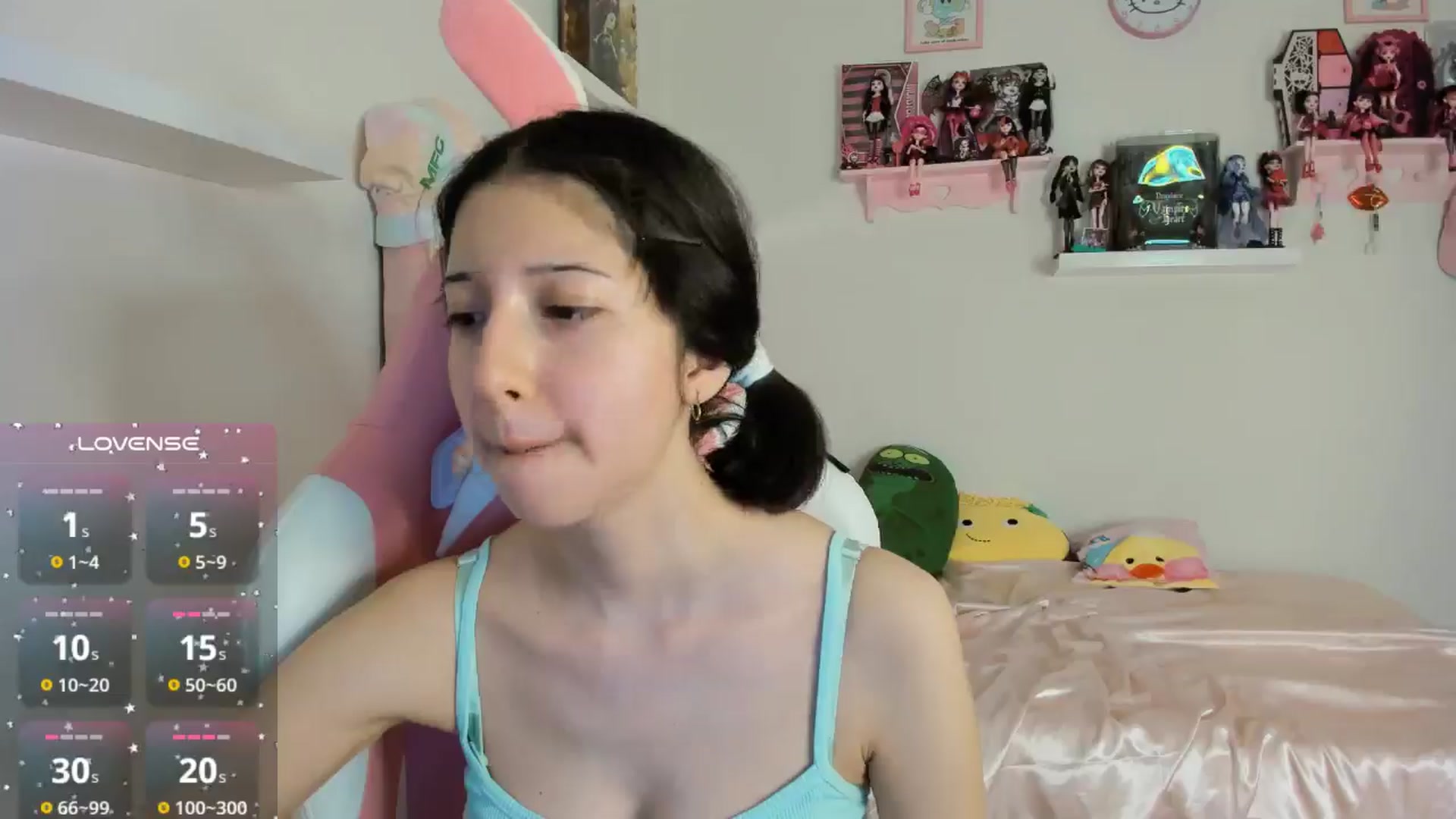Gallery image thumbnail from Cherrycute666's myfreecams stream on, 10/30/2024, 03:20 image 13 of 20