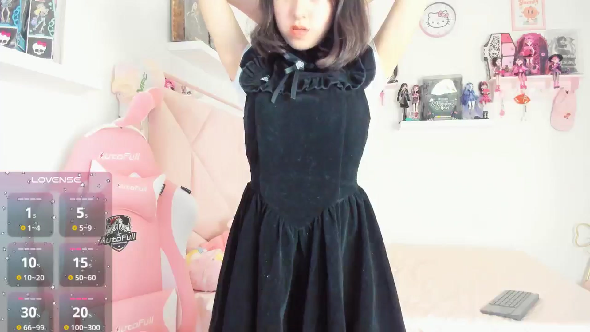 Gallery image thumbnail from Cherrycute666's myfreecams stream on, 10/31/2024, 02:27 image 14 of 20