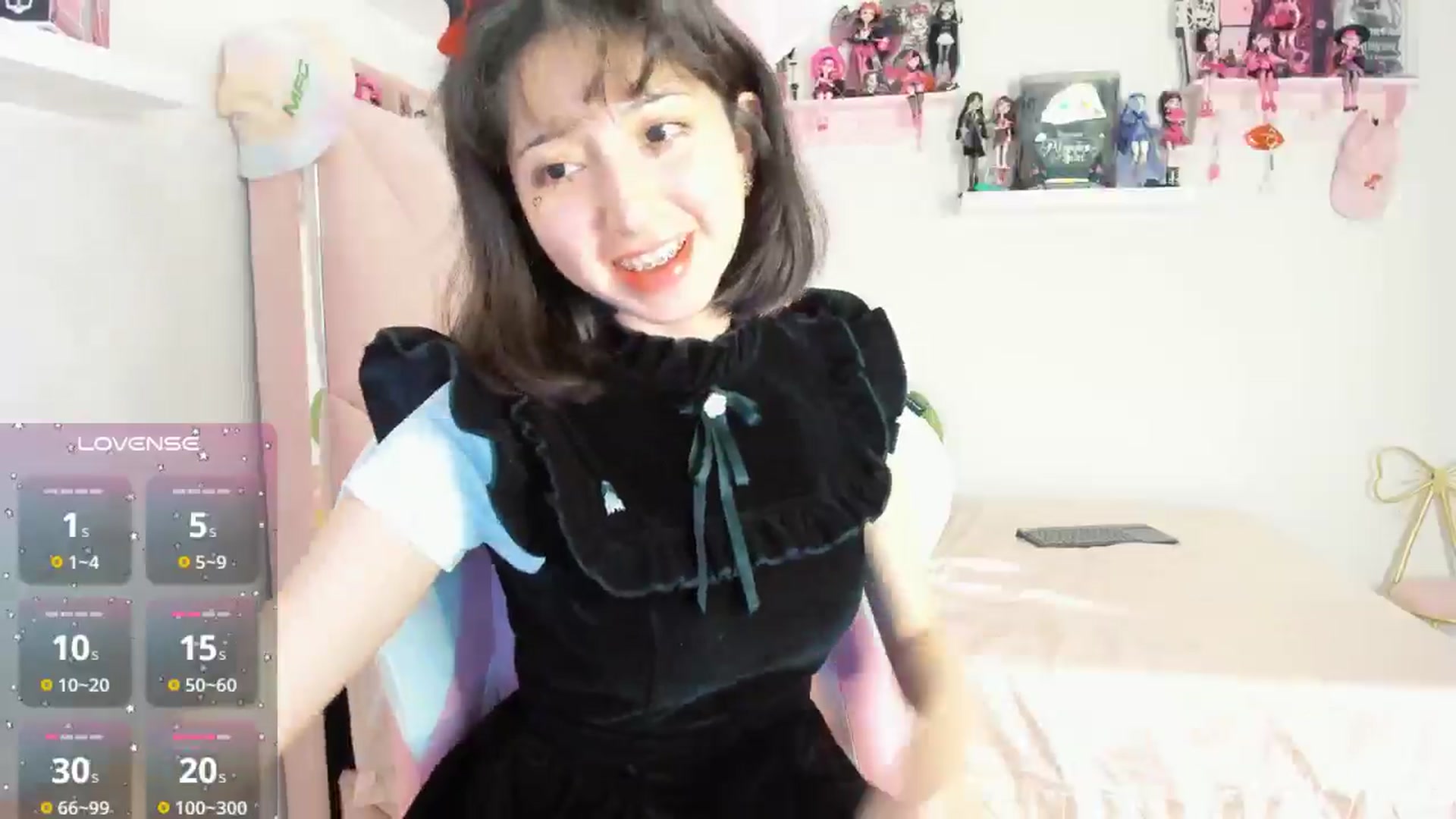 Gallery image thumbnail from Cherrycute666's myfreecams stream on, 10/31/2024, 03:31 image 19 of 20