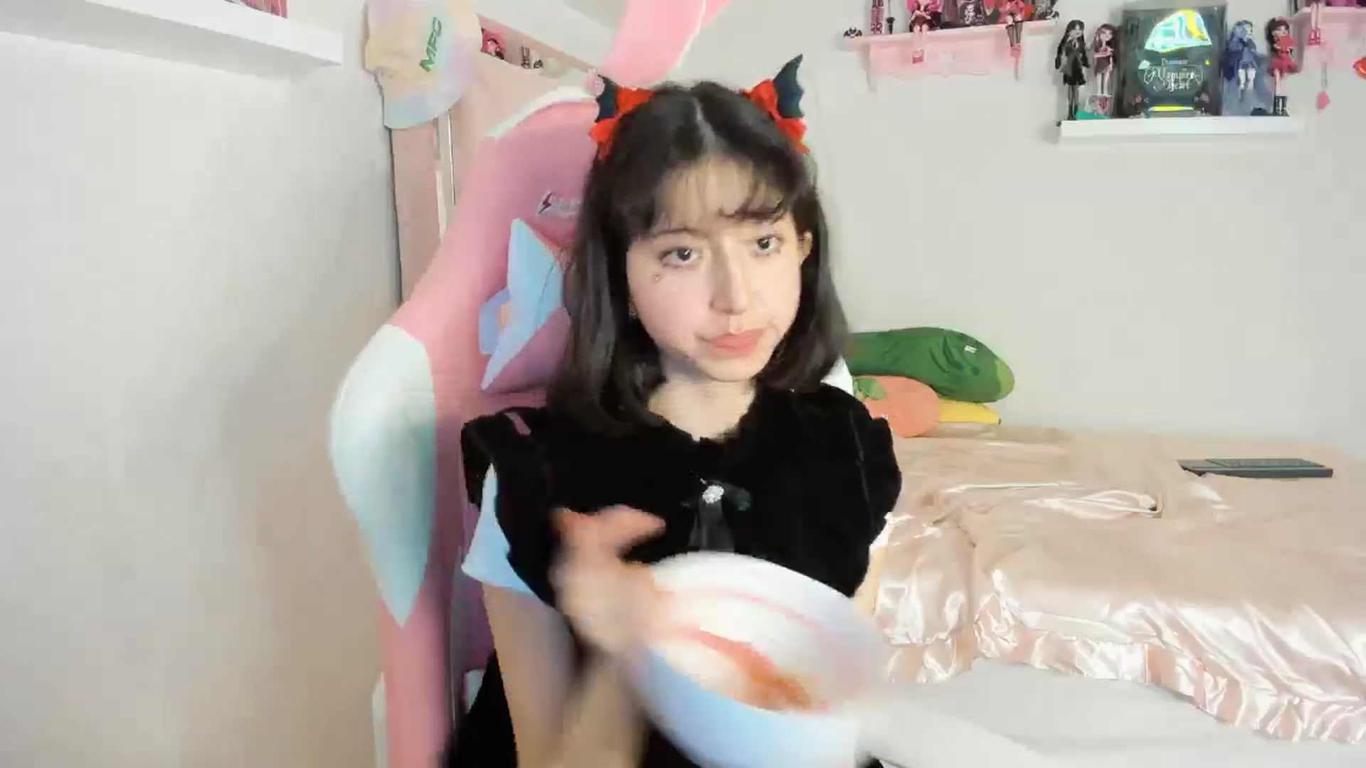 Gallery image thumbnail from Cherrycute666's myfreecams stream on, 10/31/2024, 07:42 image 3 of 20