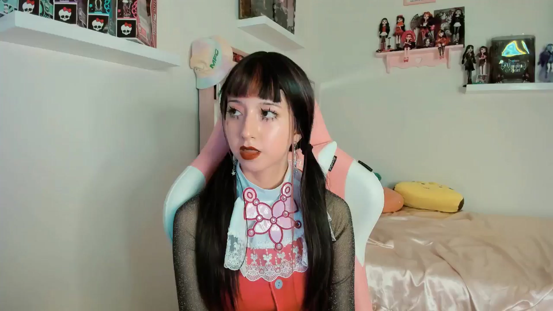 Gallery image thumbnail from Cherrycute666's myfreecams stream on, 11/01/2024, 04:26 image 7 of 20