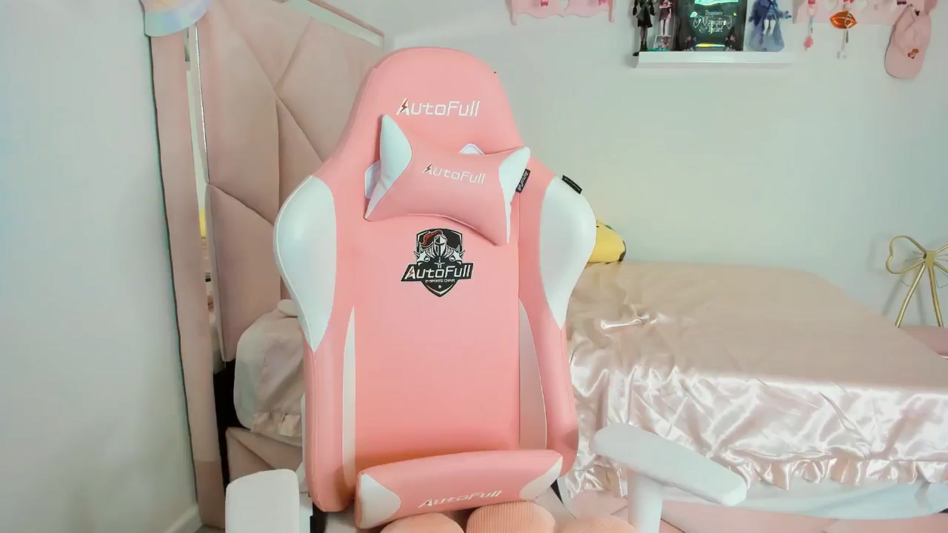 Gallery image thumbnail from Cherrycute666's myfreecams stream on, 11/01/2024, 04:26 image 14 of 20
