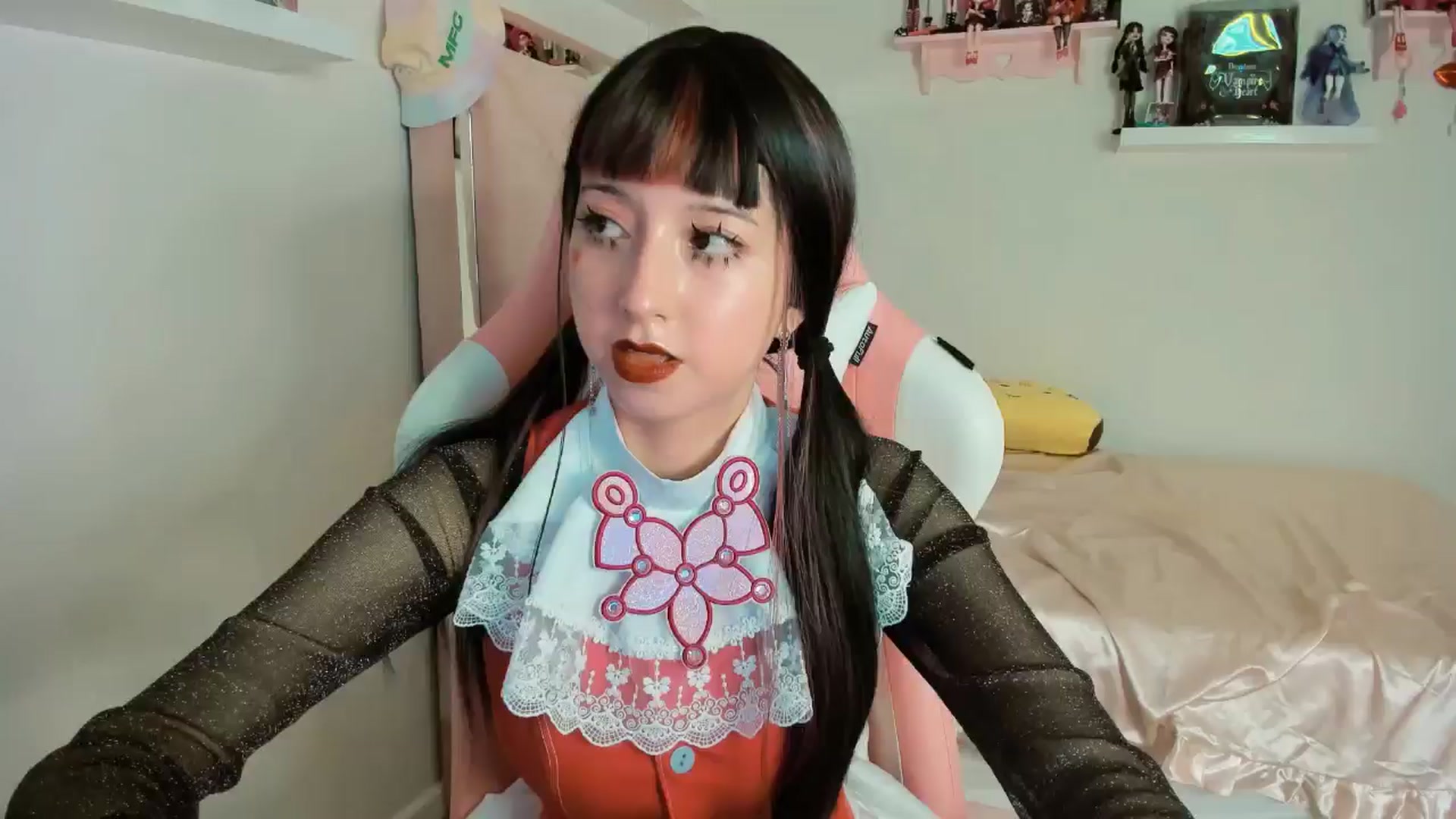 Gallery image thumbnail from Cherrycute666's myfreecams stream on, 11/01/2024, 04:26 image 6 of 20