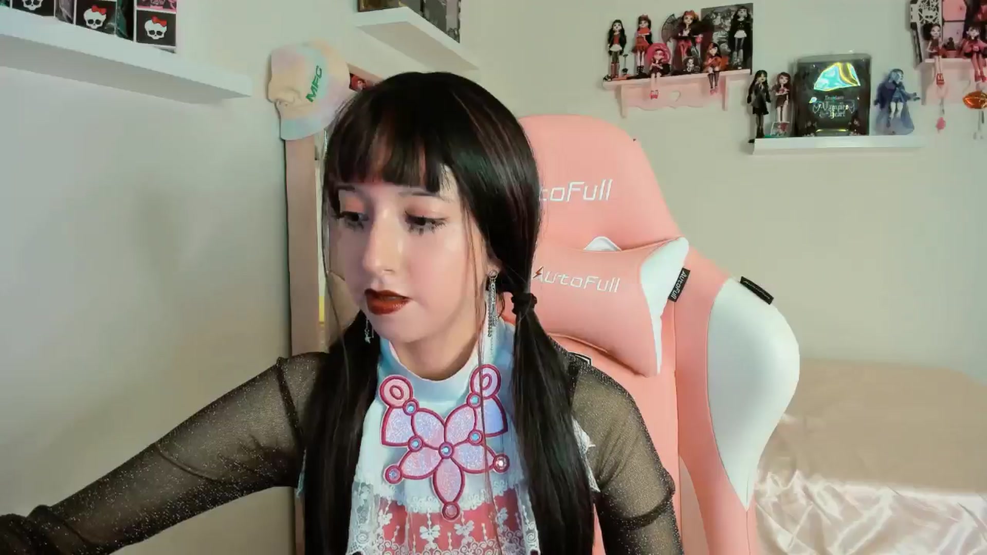 Gallery image thumbnail from Cherrycute666's myfreecams stream on, 11/01/2024, 05:04 image 20 of 20