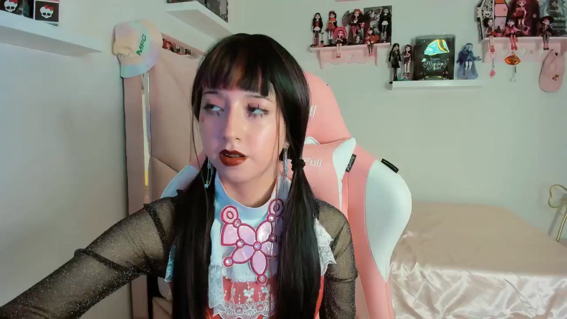Gallery image thumbnail from Cherrycute666's myfreecams stream on, 11/01/2024, 05:04 image 14 of 20