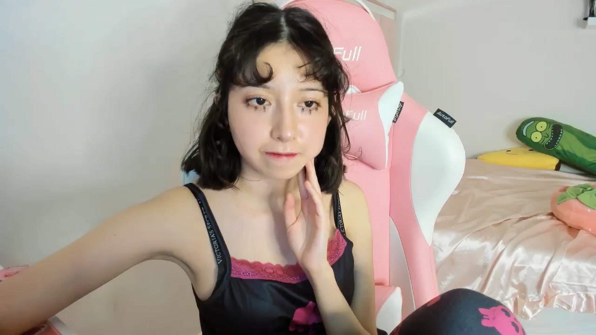 Gallery image thumbnail from Cherrycute666's myfreecams stream on, 11/03/2024, 06:41 image 18 of 20