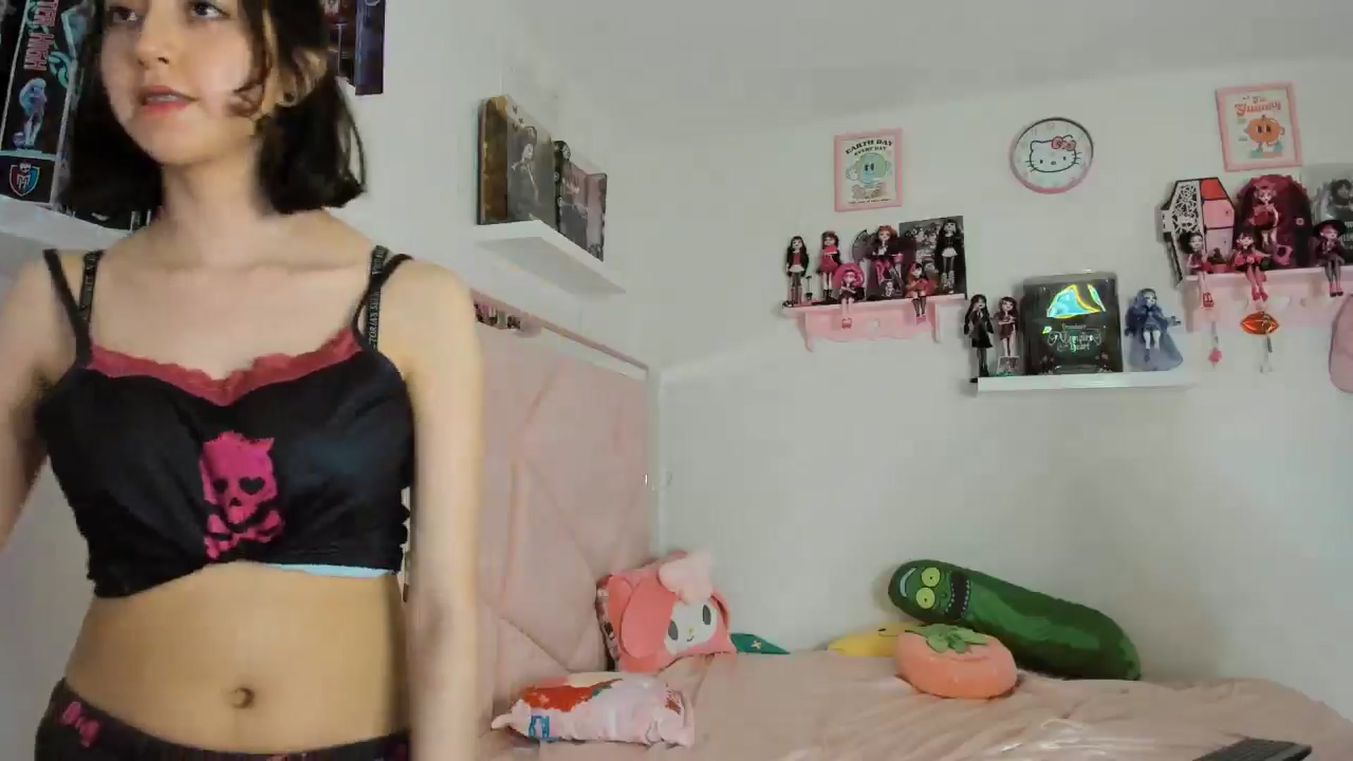 Gallery image thumbnail from Cherrycute666's myfreecams stream on, 11/03/2024, 09:27 image 4 of 20