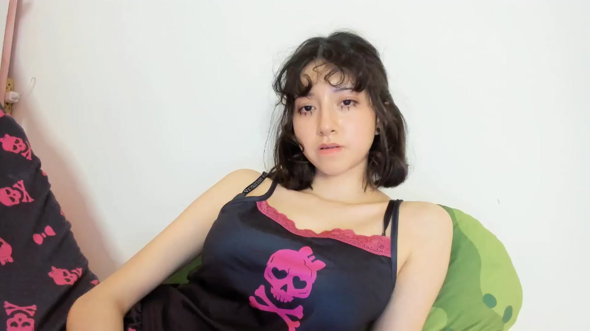 Gallery image thumbnail from Cherrycute666's myfreecams stream on, 11/03/2024, 11:07 image 1 of 20