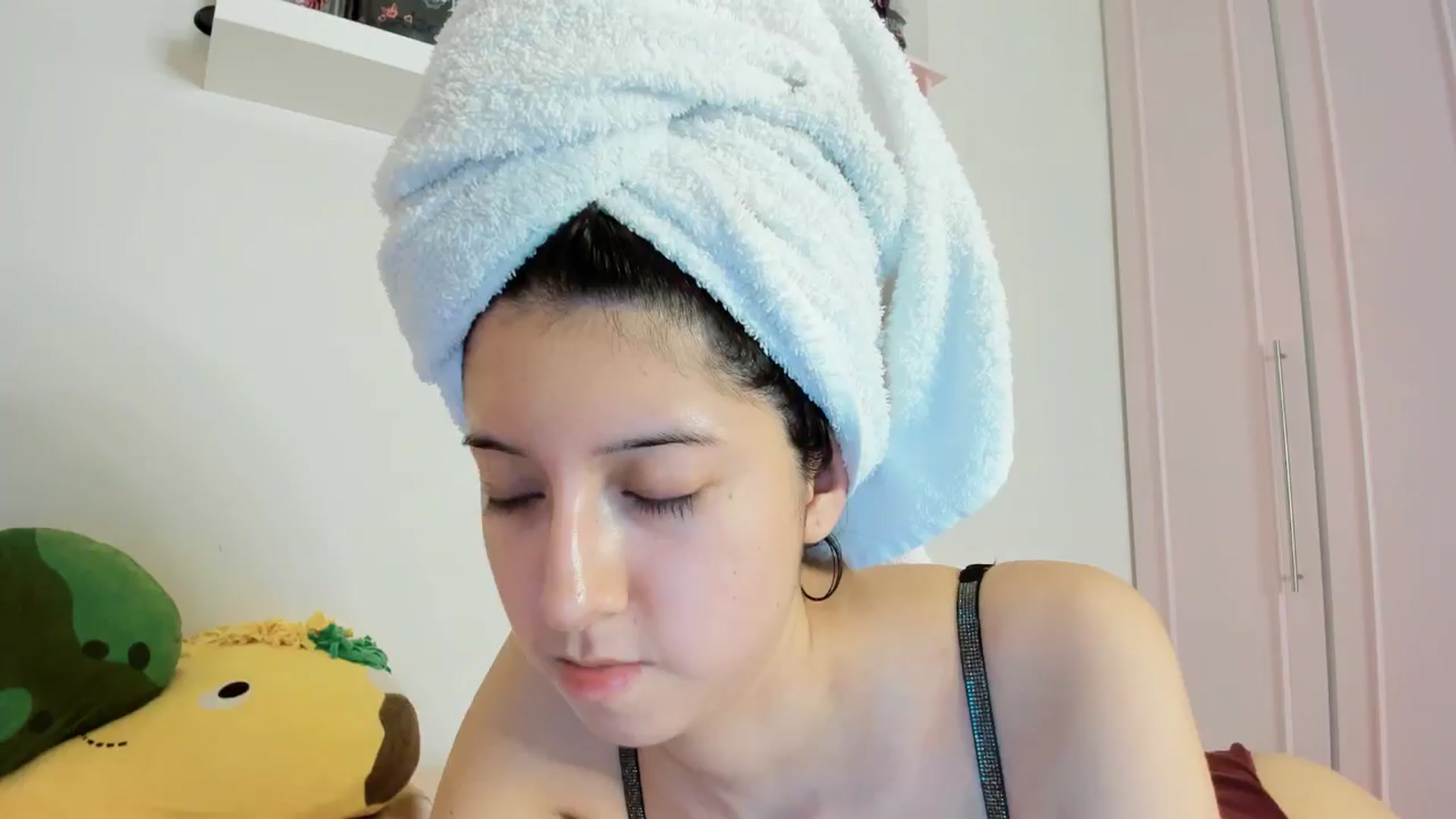 Gallery image thumbnail from Cherrycute666's myfreecams stream on, 11/03/2024, 13:39 image 7 of 20