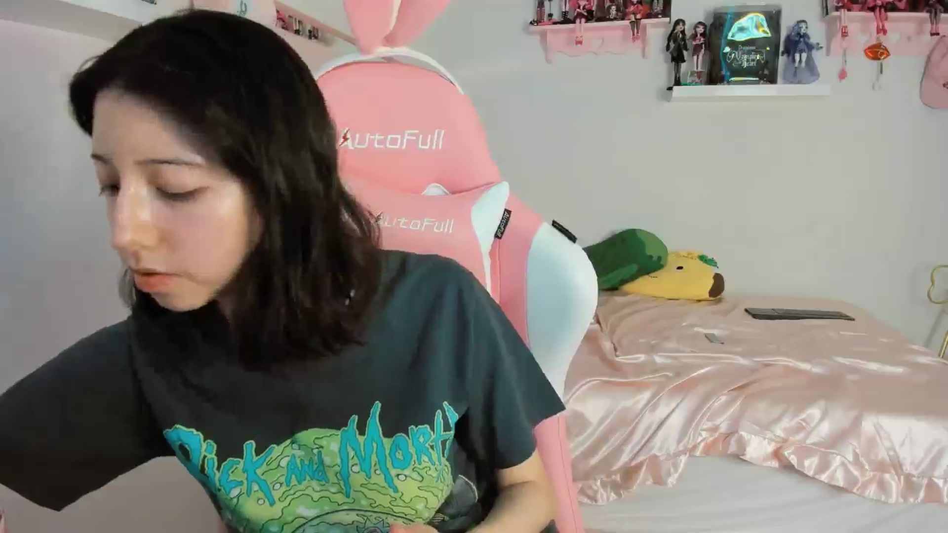 Gallery image thumbnail from Cherrycute666's myfreecams stream on, 11/03/2024, 13:39 image 19 of 20
