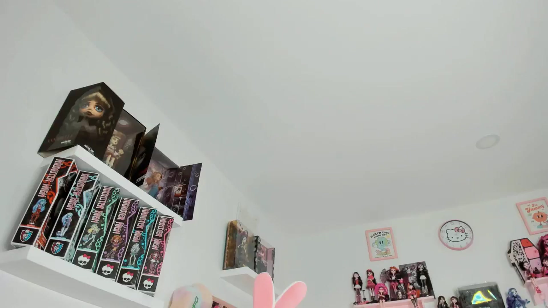 Gallery image thumbnail from Cherrycute666's myfreecams stream on, 11/04/2024, 08:51 image 15 of 20