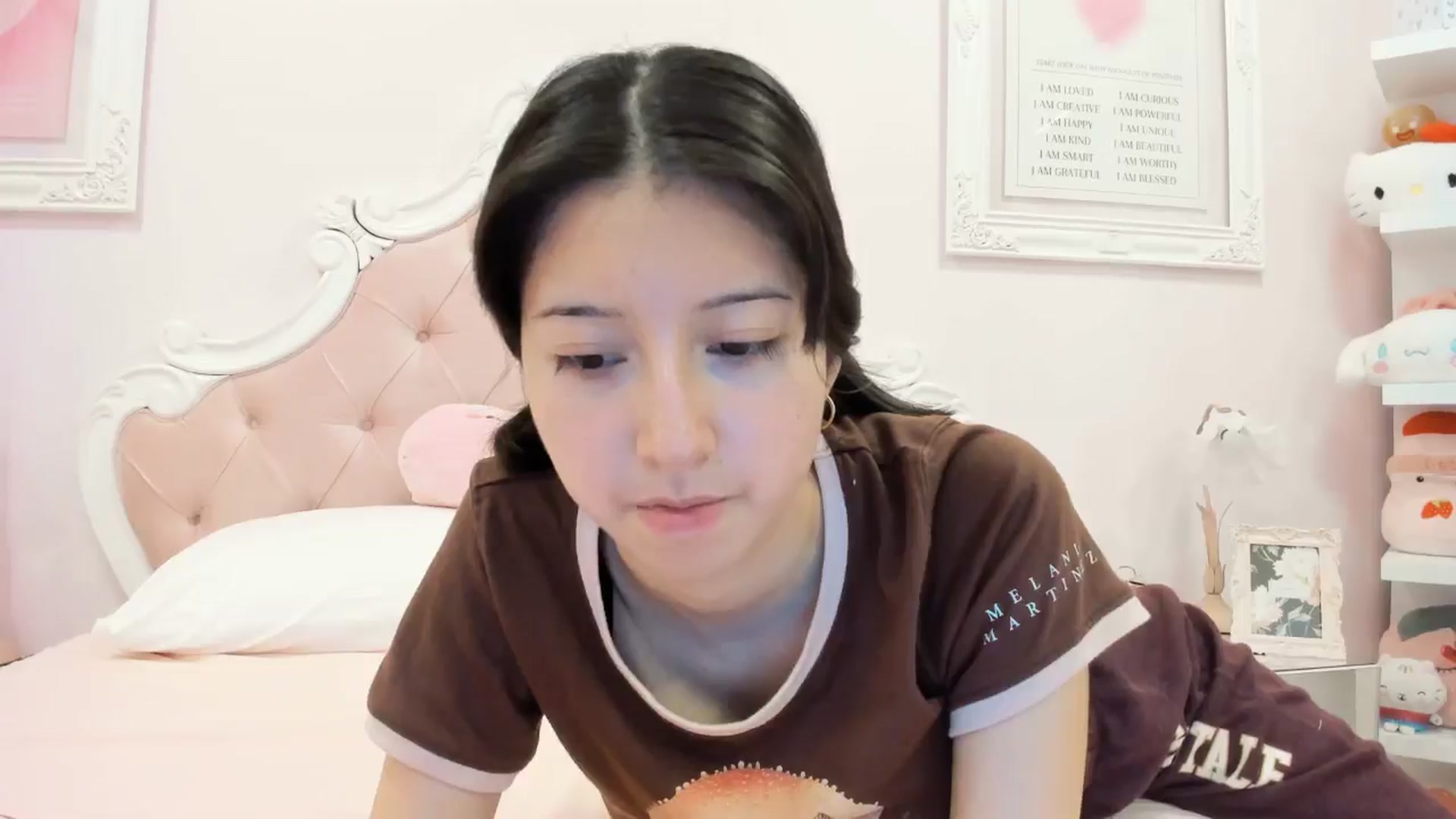 Gallery image thumbnail from Cherrycute666's myfreecams stream on, 11/05/2024, 01:35 image 8 of 20