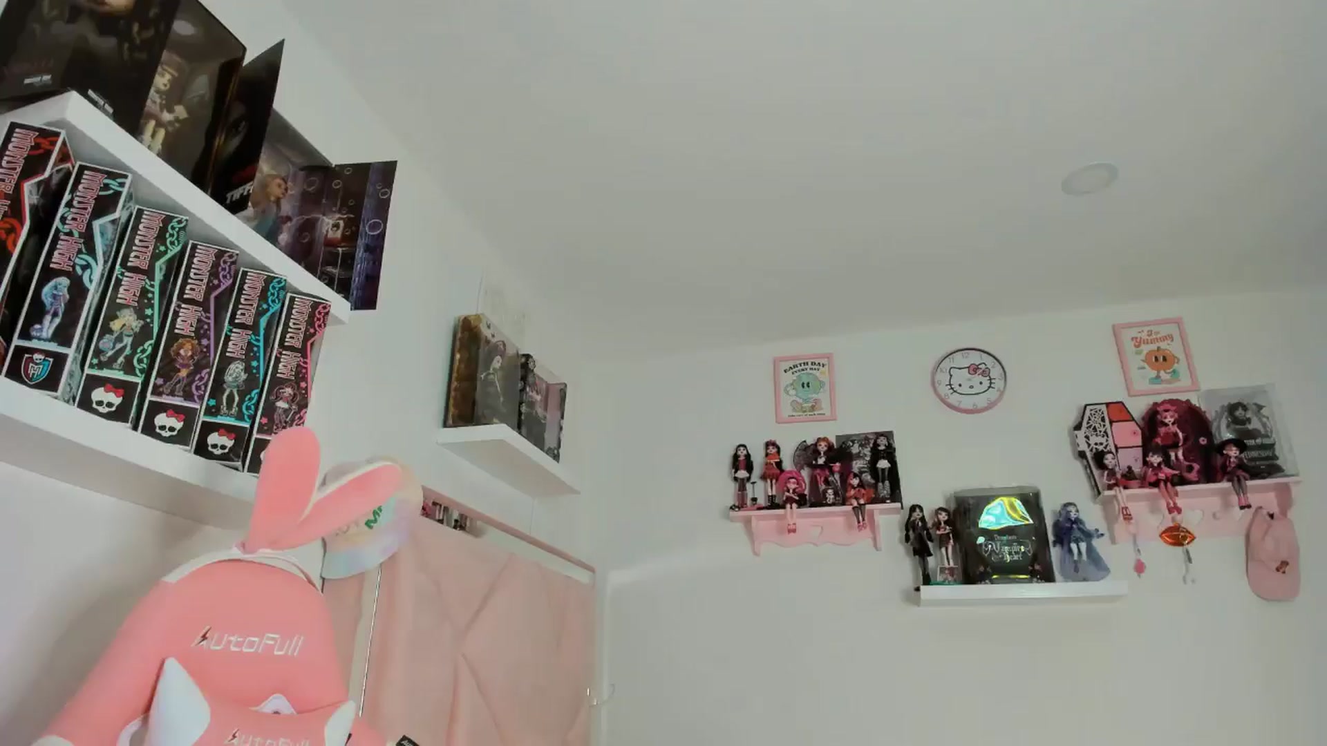 Gallery image thumbnail from Cherrycute666's myfreecams stream on, 11/05/2024, 02:46 image 19 of 20