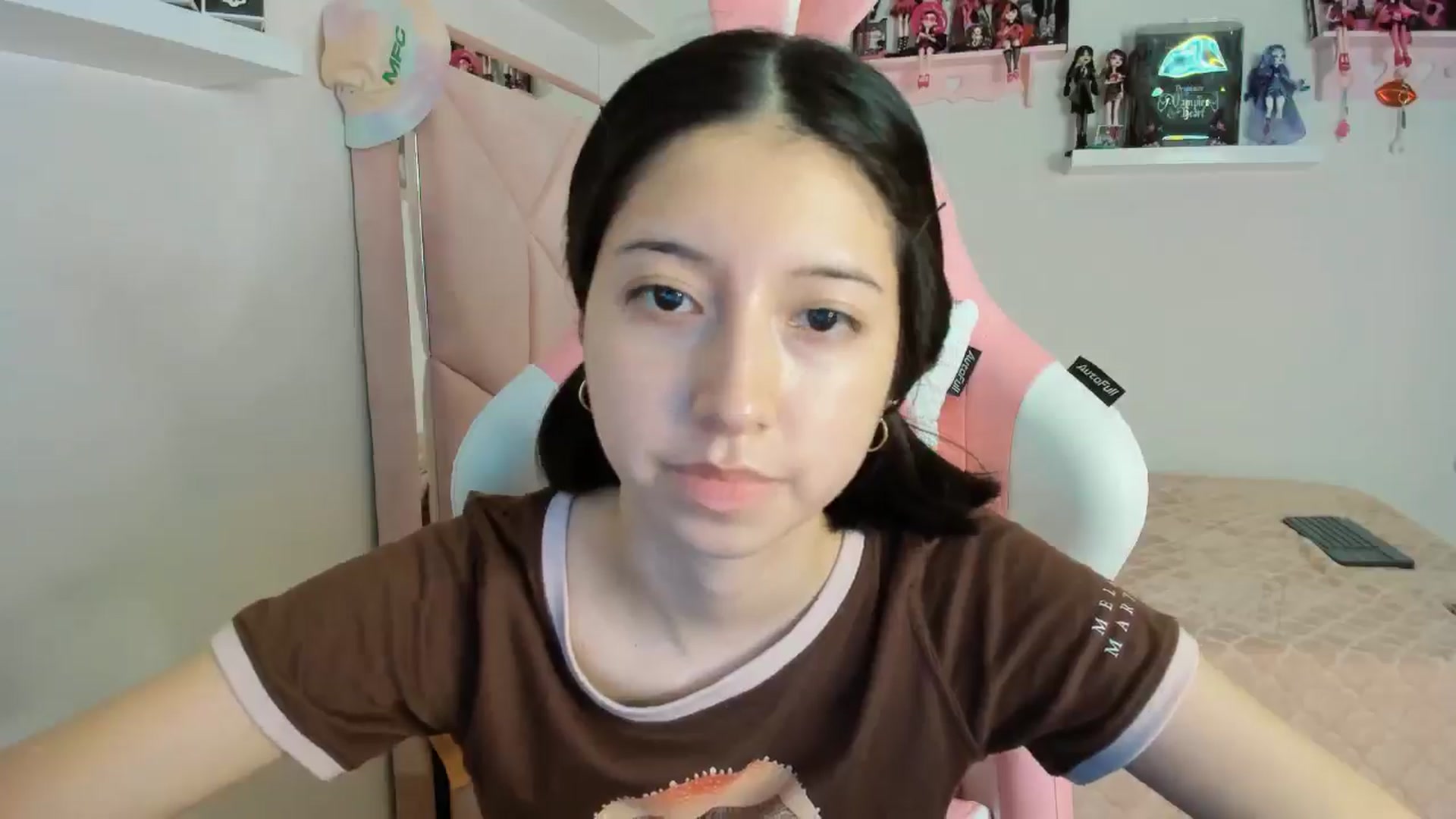 Gallery image thumbnail from Cherrycute666's myfreecams stream on, 11/05/2024, 03:53 image 10 of 20