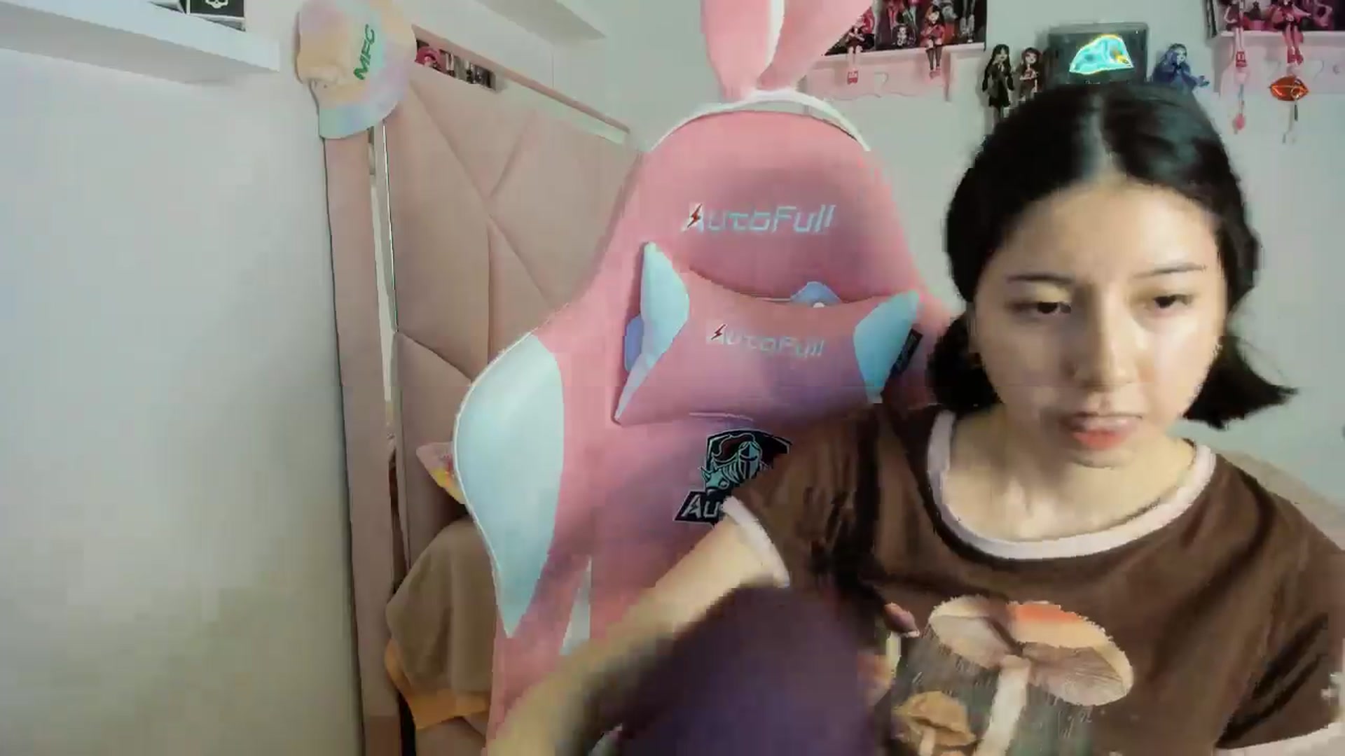 Gallery image thumbnail from Cherrycute666's myfreecams stream on, 11/05/2024, 03:53 image 13 of 20