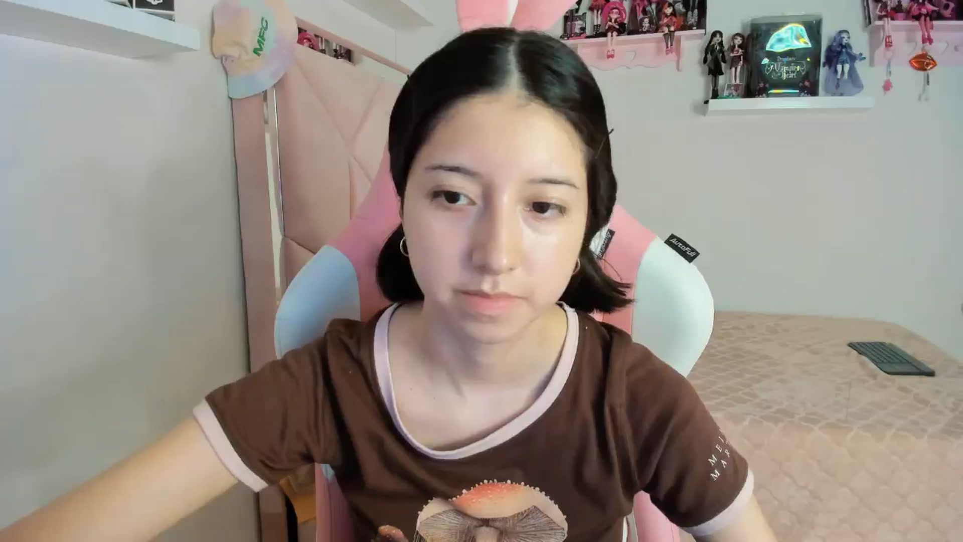 Gallery image thumbnail from Cherrycute666's myfreecams stream on, 11/05/2024, 03:53 image 16 of 20
